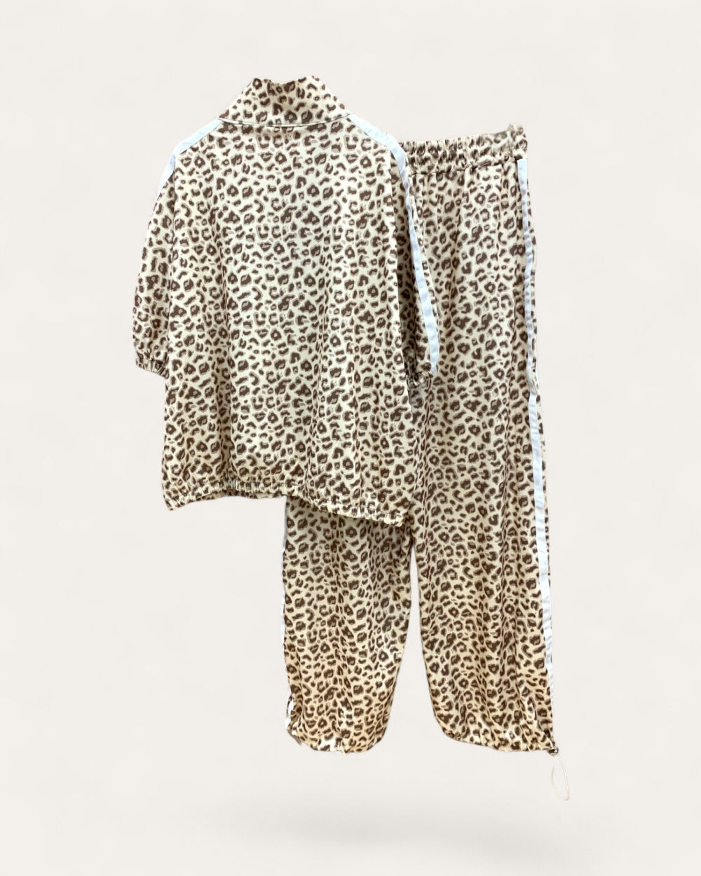 24732_BEIGE