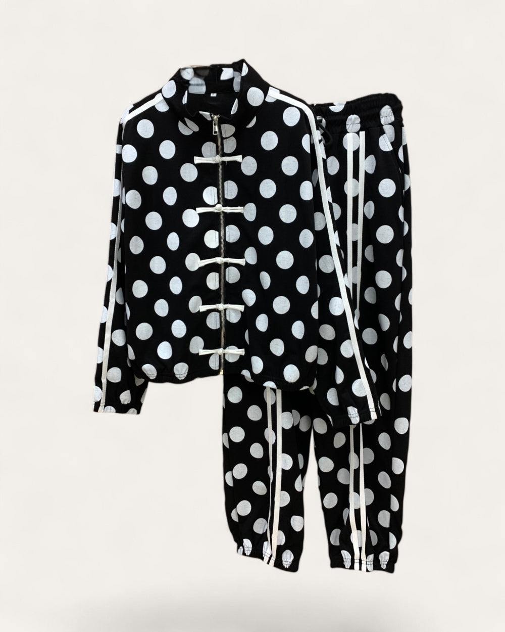 24822_BLACK