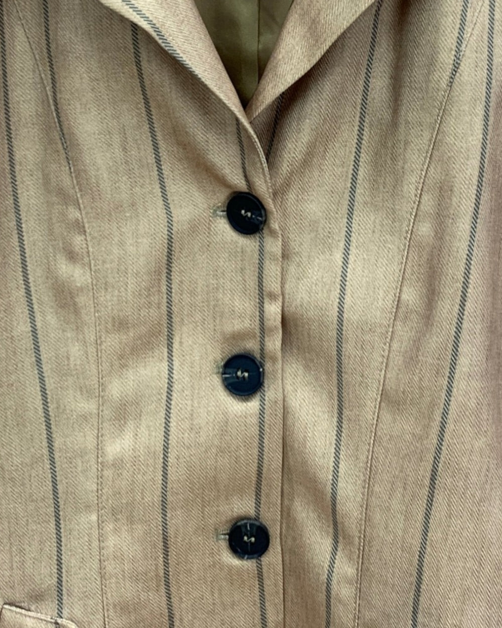 24734_BROWN