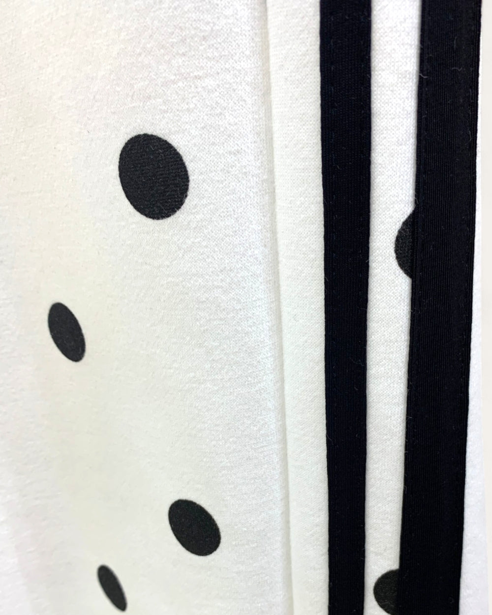 24790_WHITE