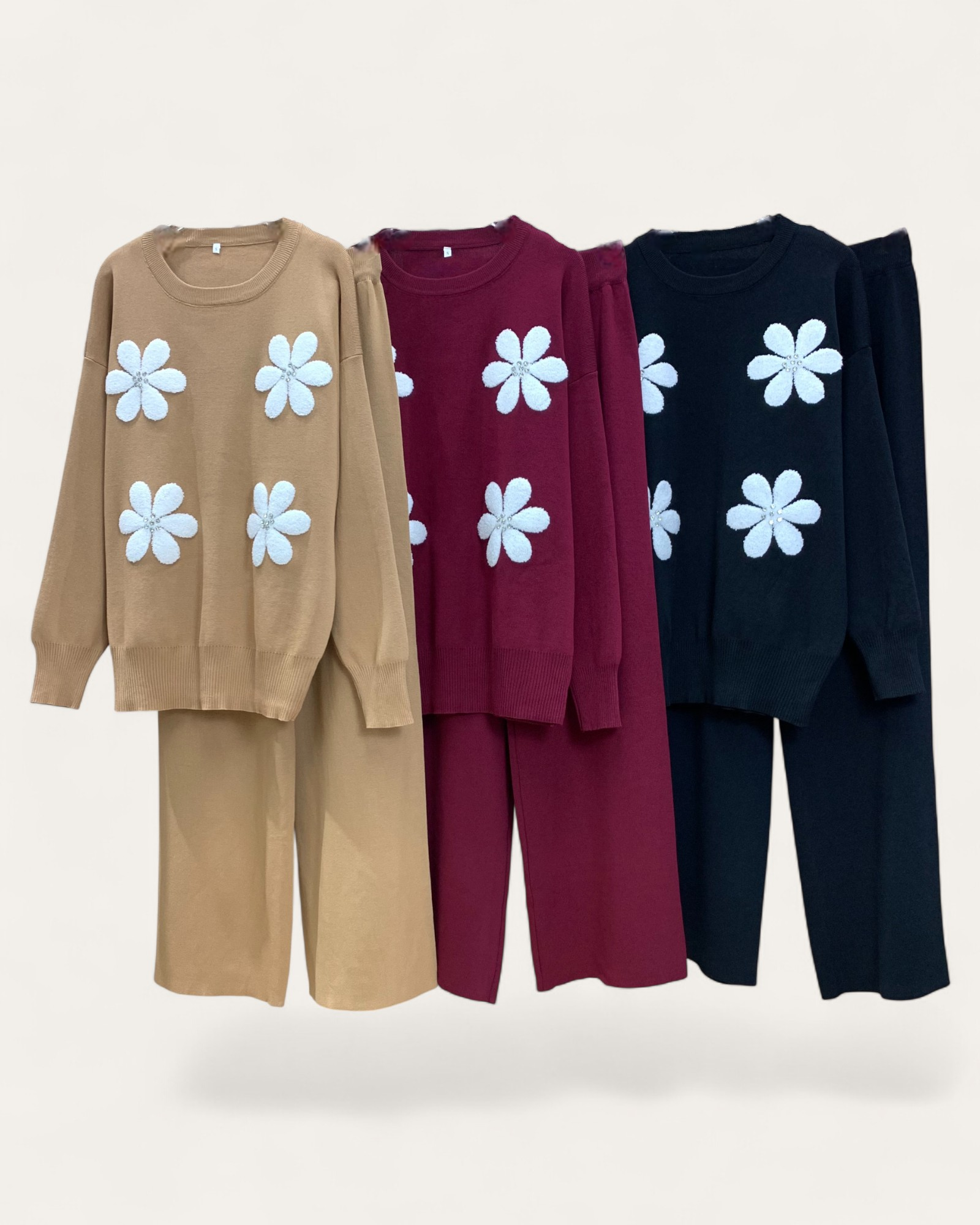 Daisy Motif Knit Two-Piece Sweater and Pants Set