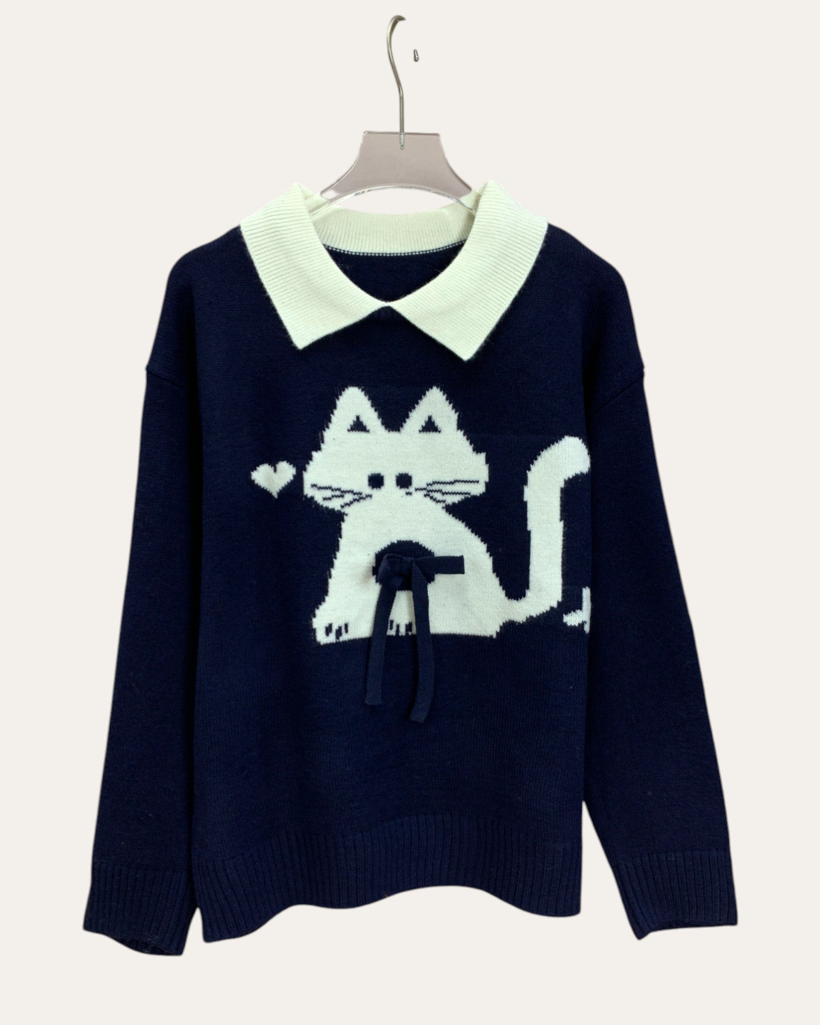 Contrast Collar Cat Graphic Sweater