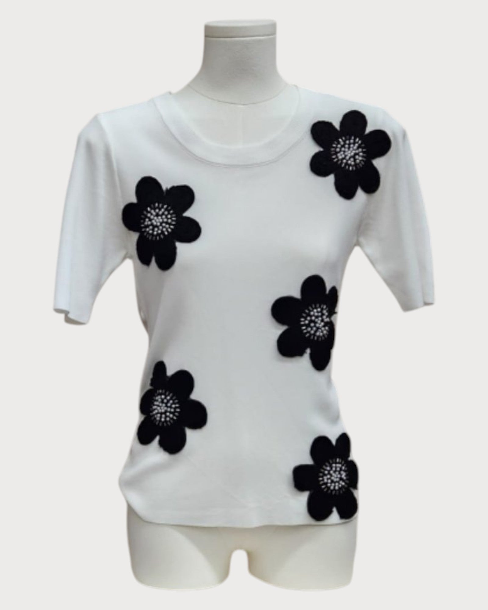 Floral Appliqué Knit Top with Contrast Detailing