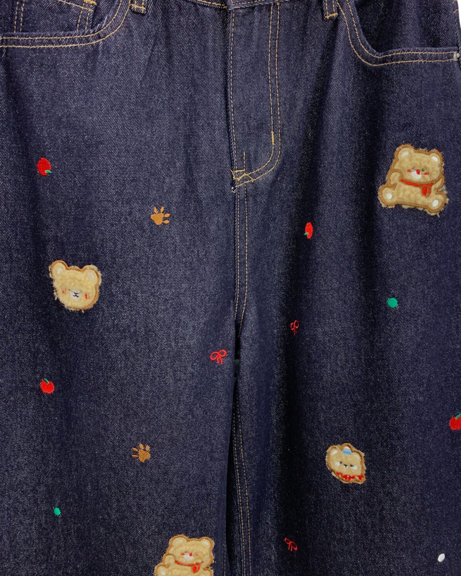 Wide-Leg Jeans with Embroidered Teddy Motif