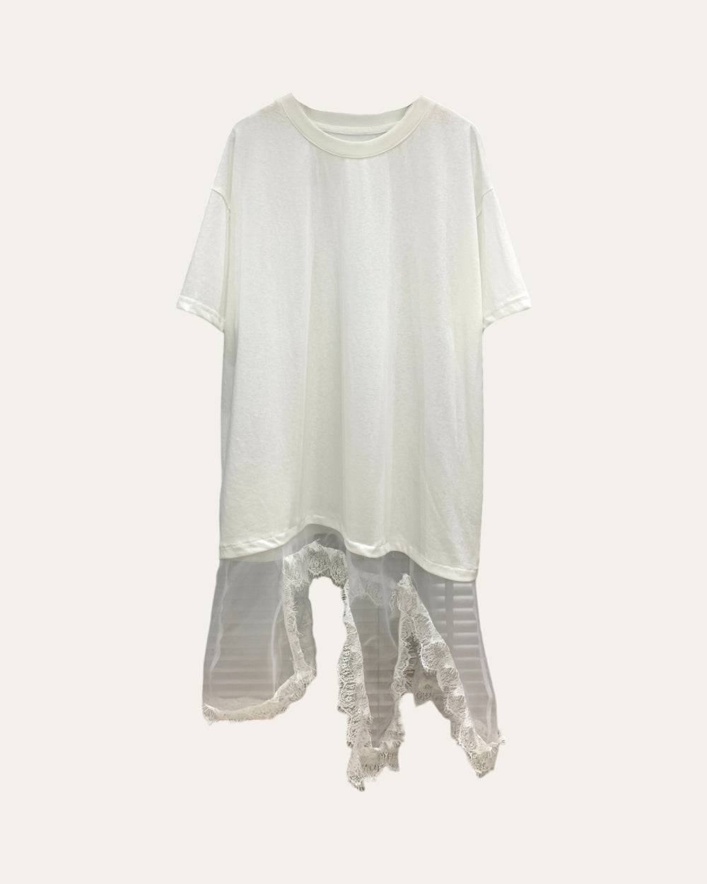 Asymmetrical Lace Hem T-Shirt - Zilvina