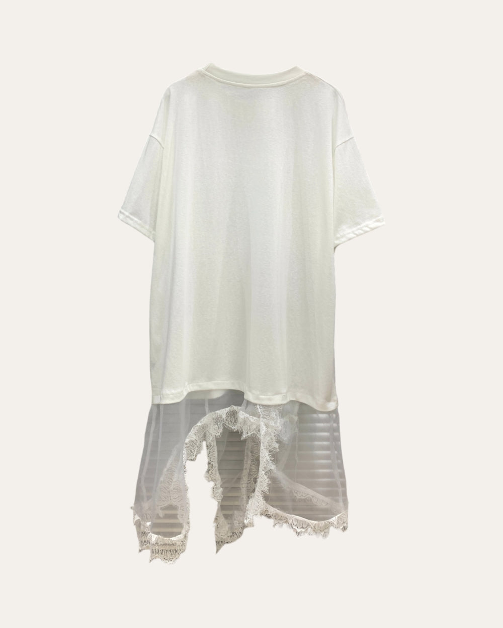 Asymmetrical Lace Hem T-Shirt - Zilvina
