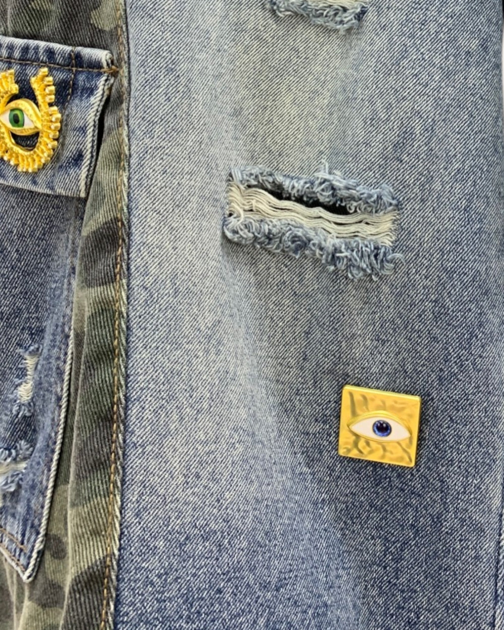 Camo Contrast Utility Denim Shorts - Zilvina