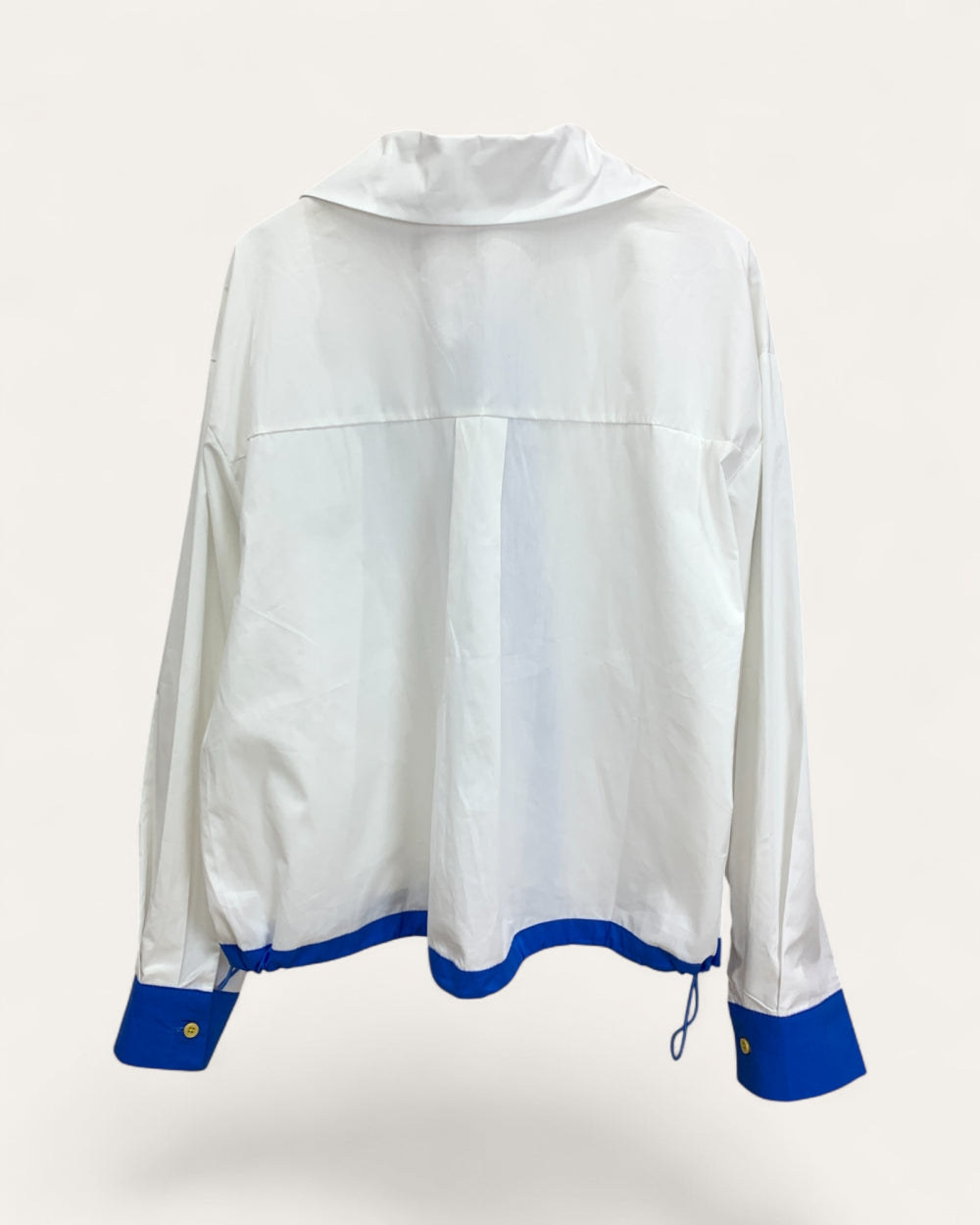 Contrast Heart Patch Cropped Button - Up - Zilvina