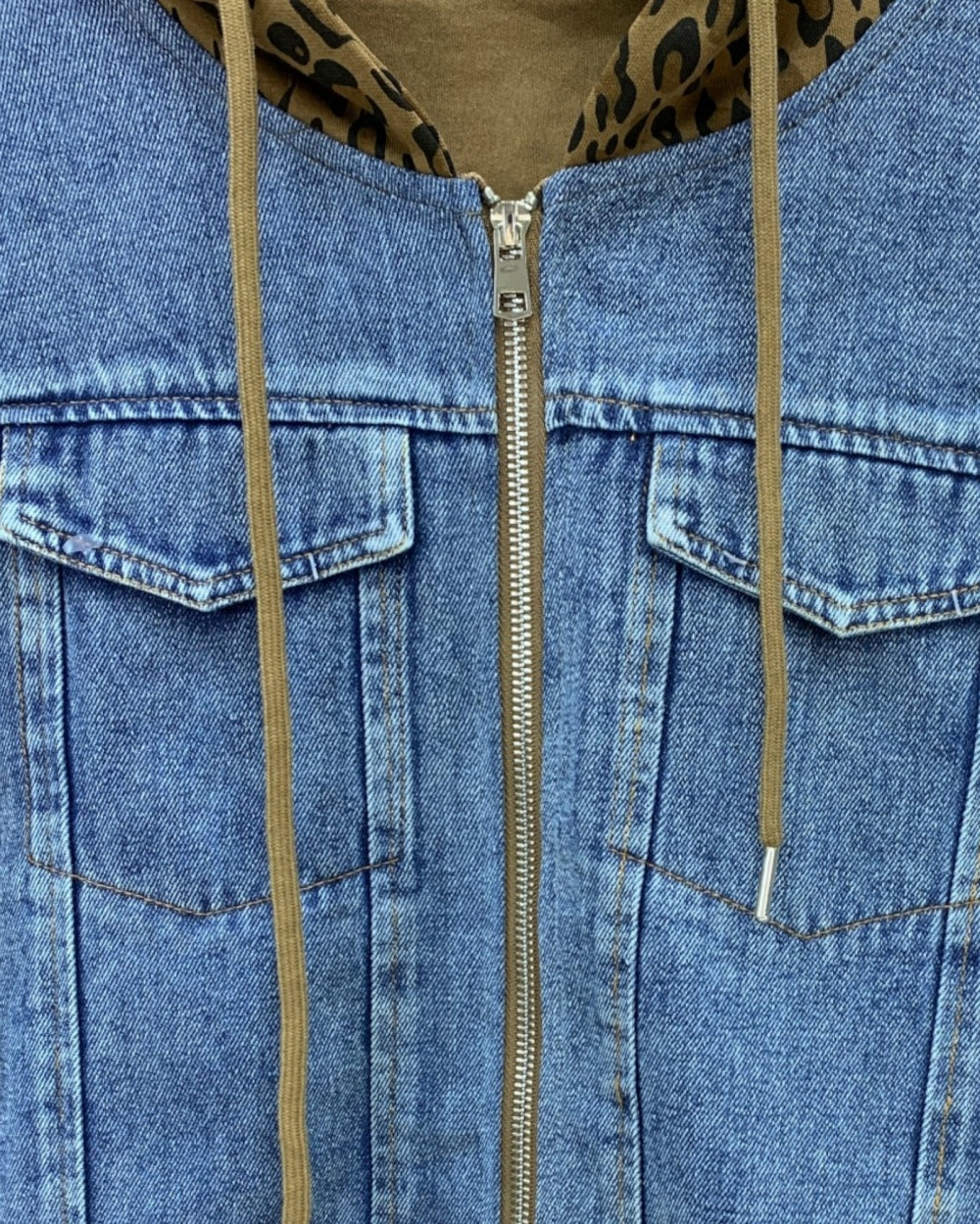 Contrast Side Panel Wide-Leg Denim Pants - Zilvina