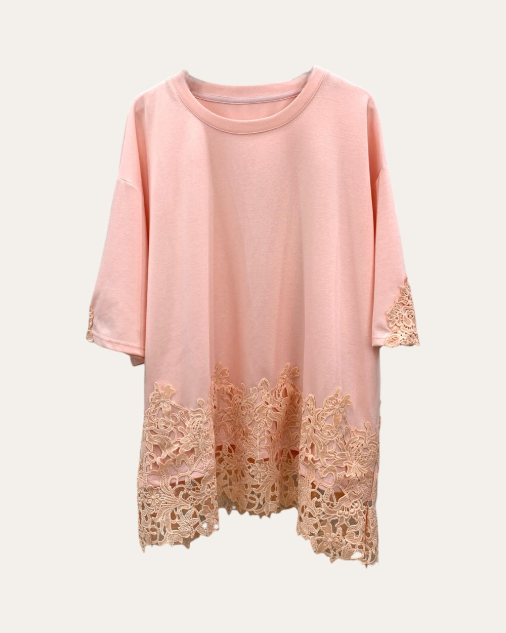 Crochet Lace Hem Oversized Tee - Zilvina