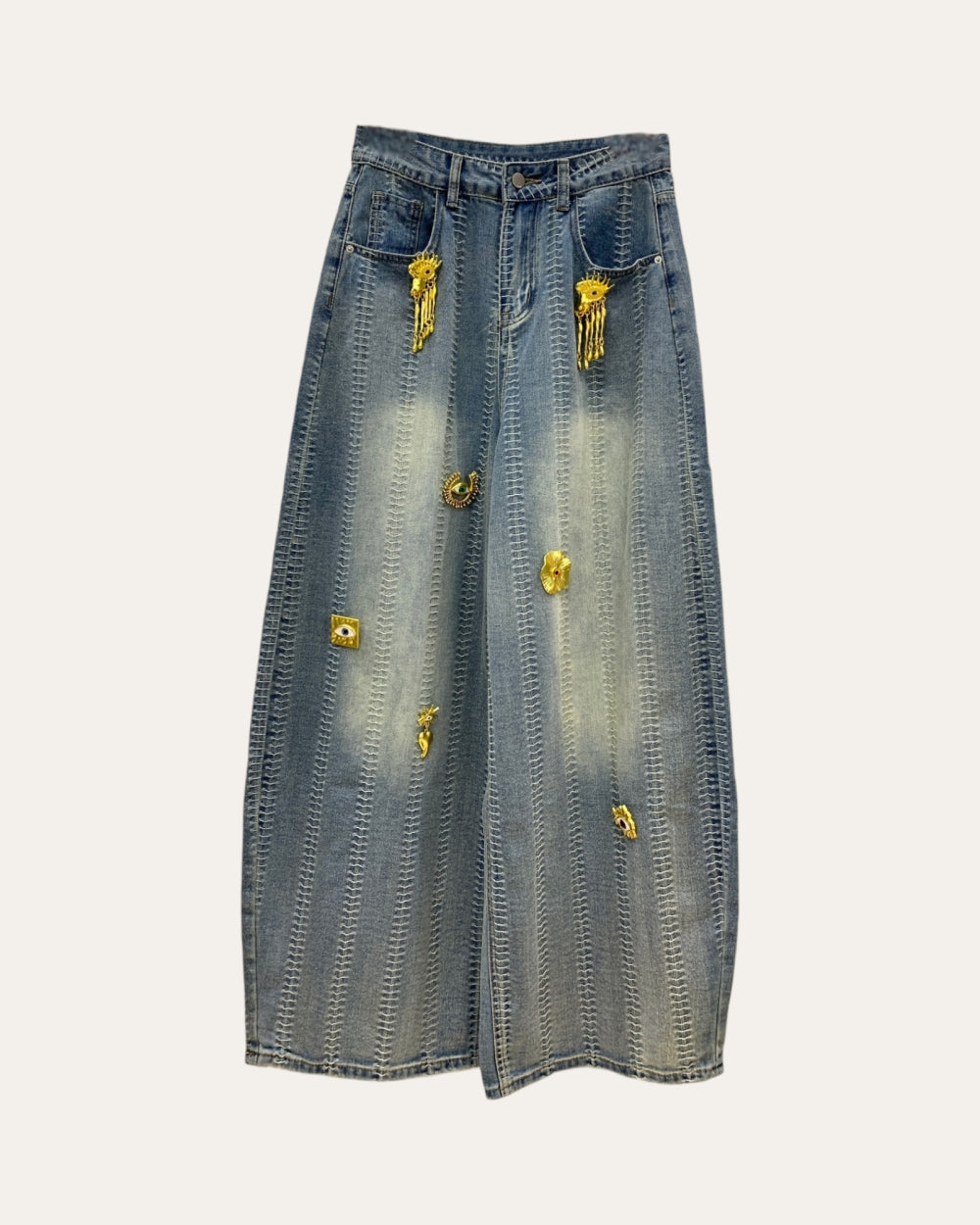 Embellished Textured Wide - Leg Jeans - Zilvina