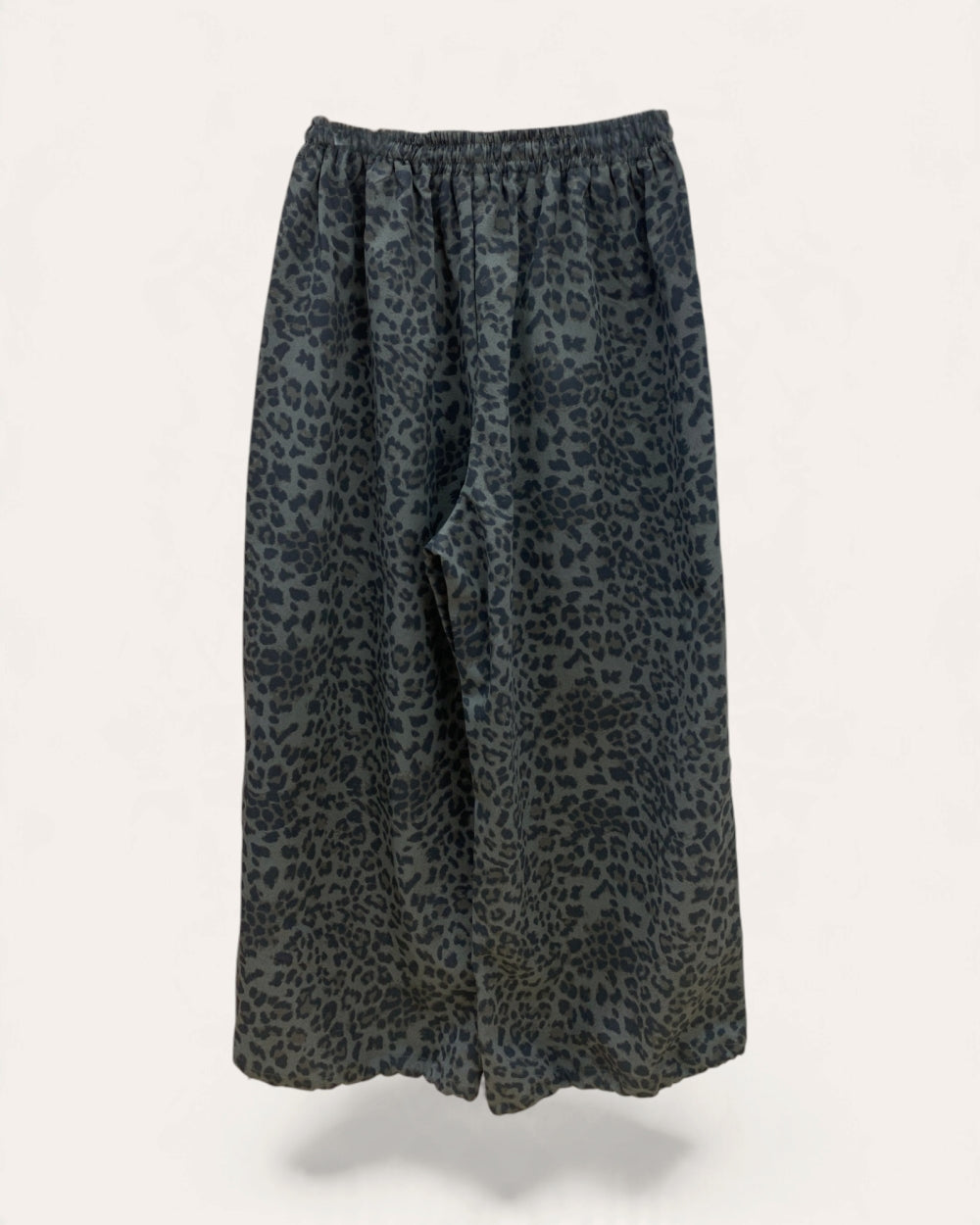 25093_BLACK