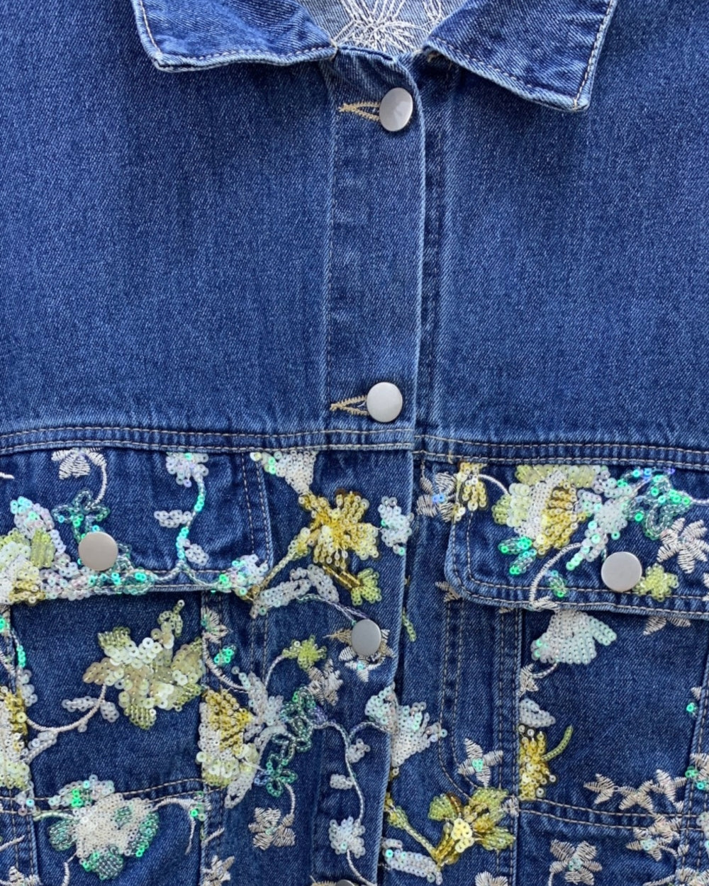 Floral Embroidered Denim Jacket - Zilvina
