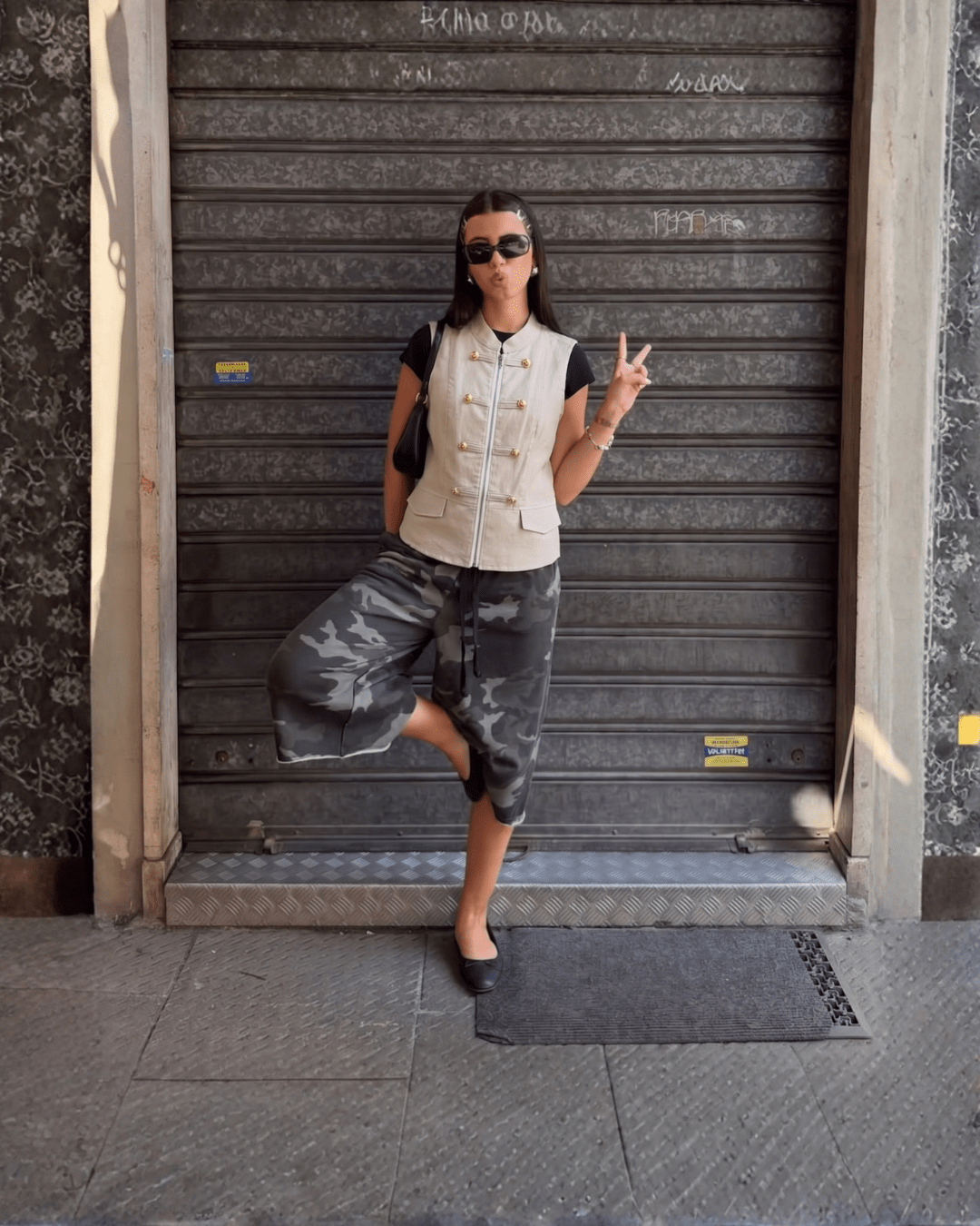 Gold Accent Utility Vest - Zilvina