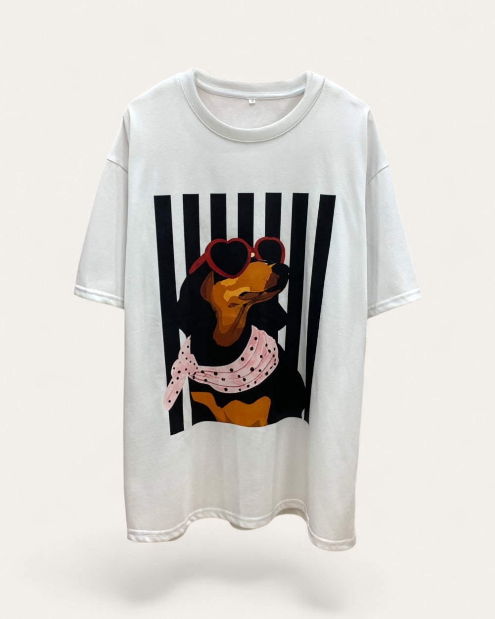 Heart Sunglasses Dachshund Graphic Tee - Zilvina