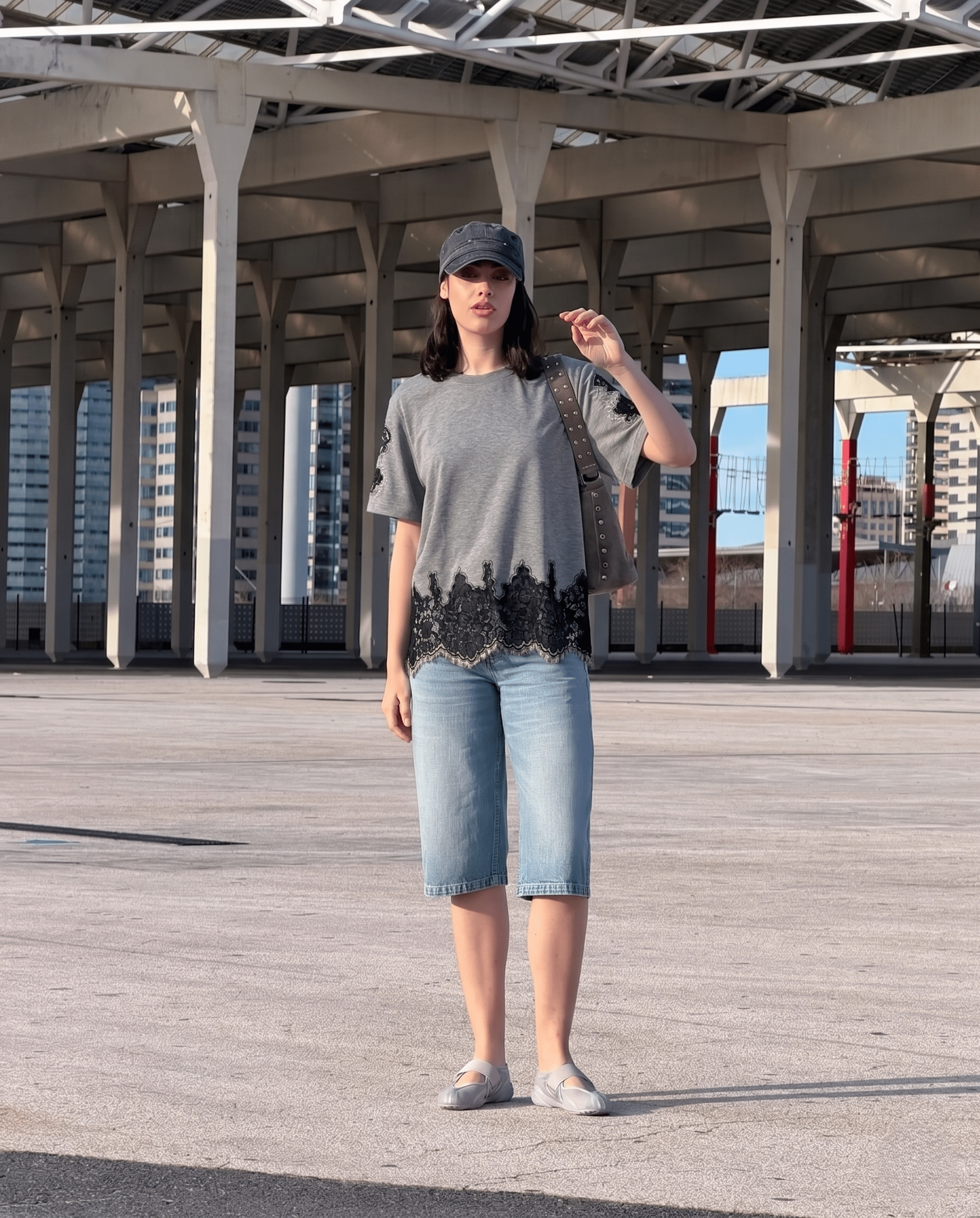 Lace Hem Casual T-Shirt - Zilvina
