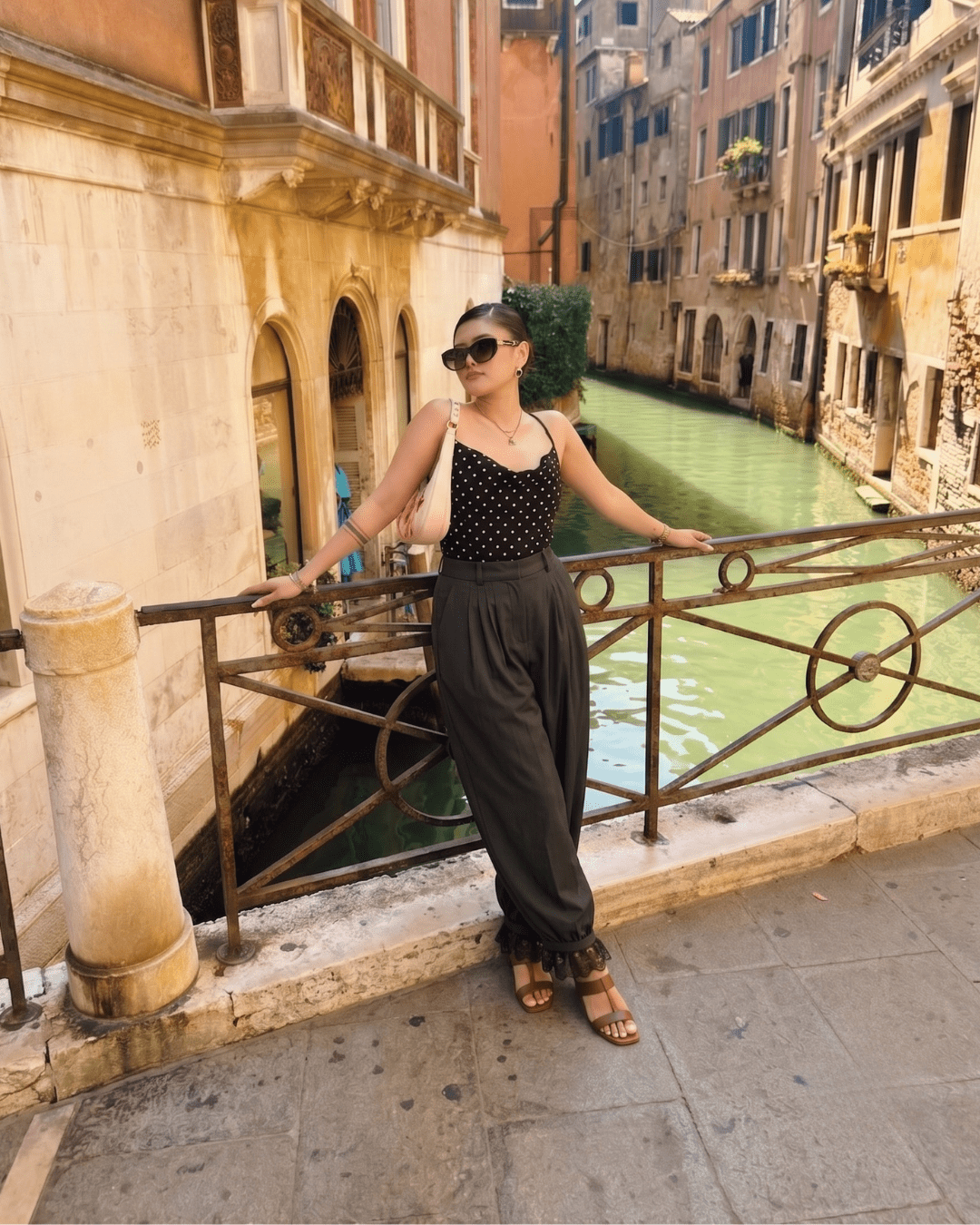 Lace-Trim Balloon Pants - Zilvina