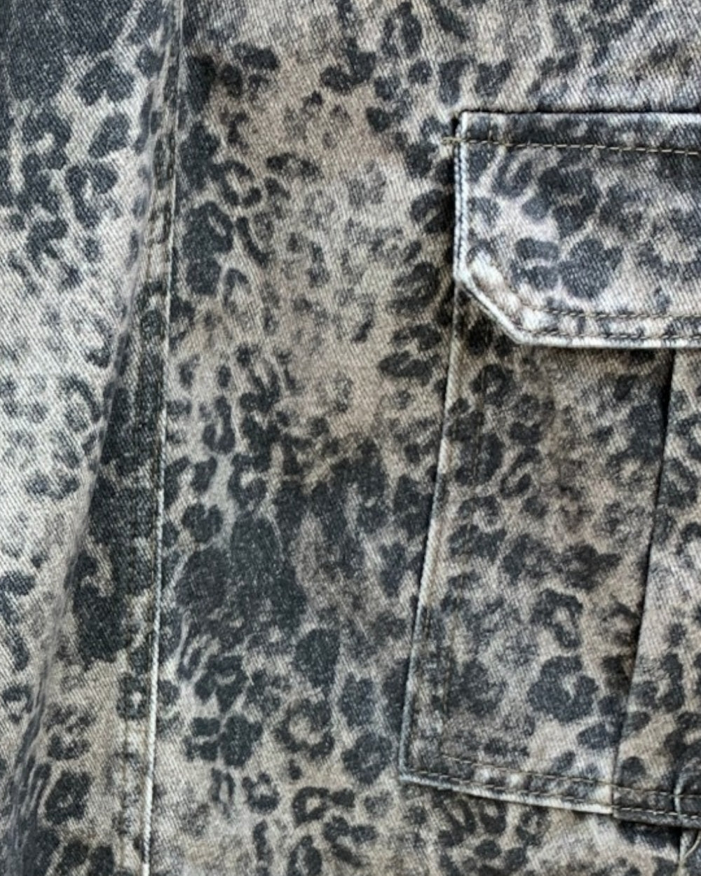 Leopard Print Barrel Cargo Pants - Zilvina