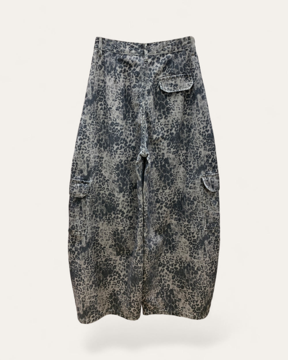 Leopard Print Barrel Cargo Pants - Zilvina