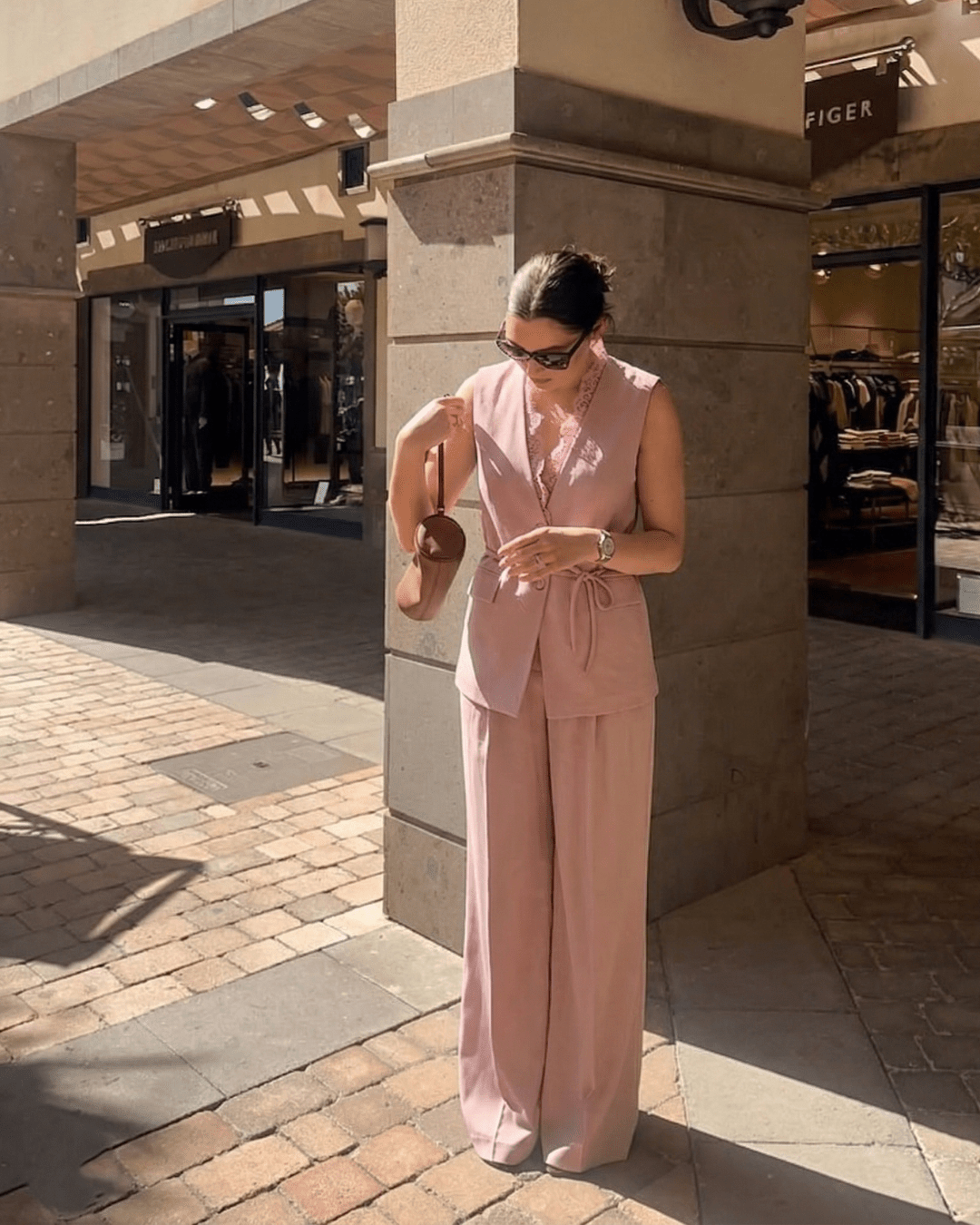 Sleeveless Lace Insert Vest & Pants Set - Zilvina