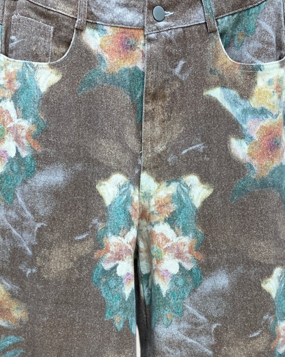 Vintage Bloom Wide-Leg Jeans - Zilvina