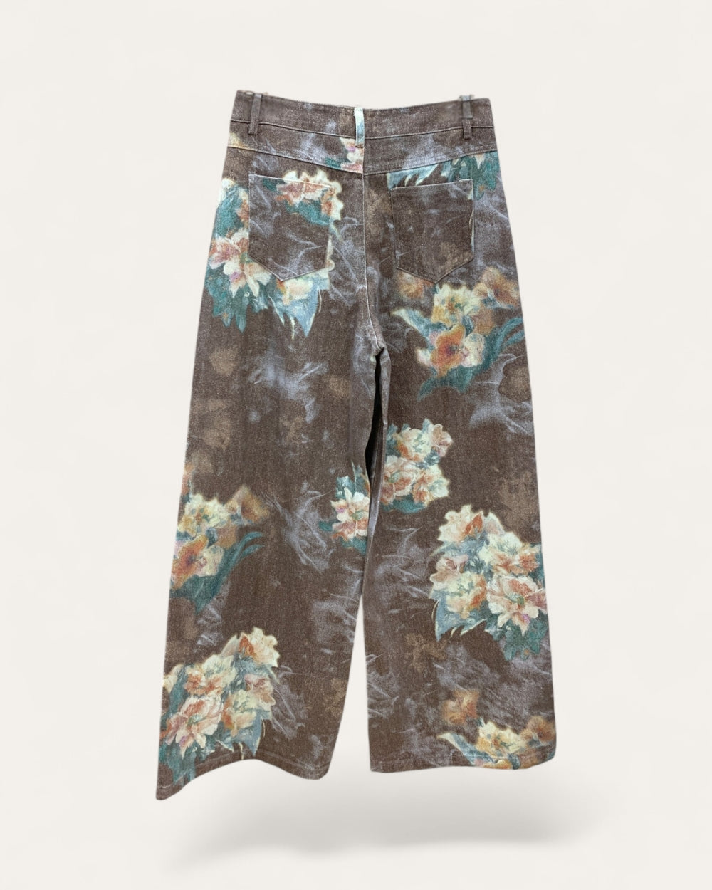 Vintage Bloom Wide-Leg Jeans - Zilvina