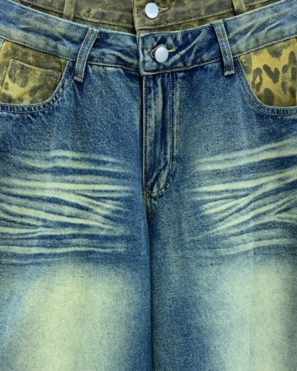 Vintage Fade Ultra Wide-Leg Jeans - Zilvina