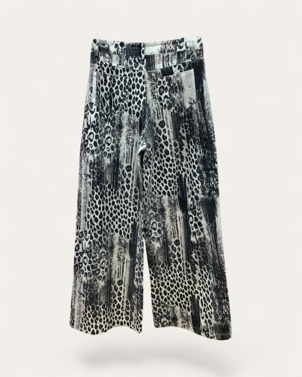 Washed Leopard Wide Leg Jeans - Zilvina
