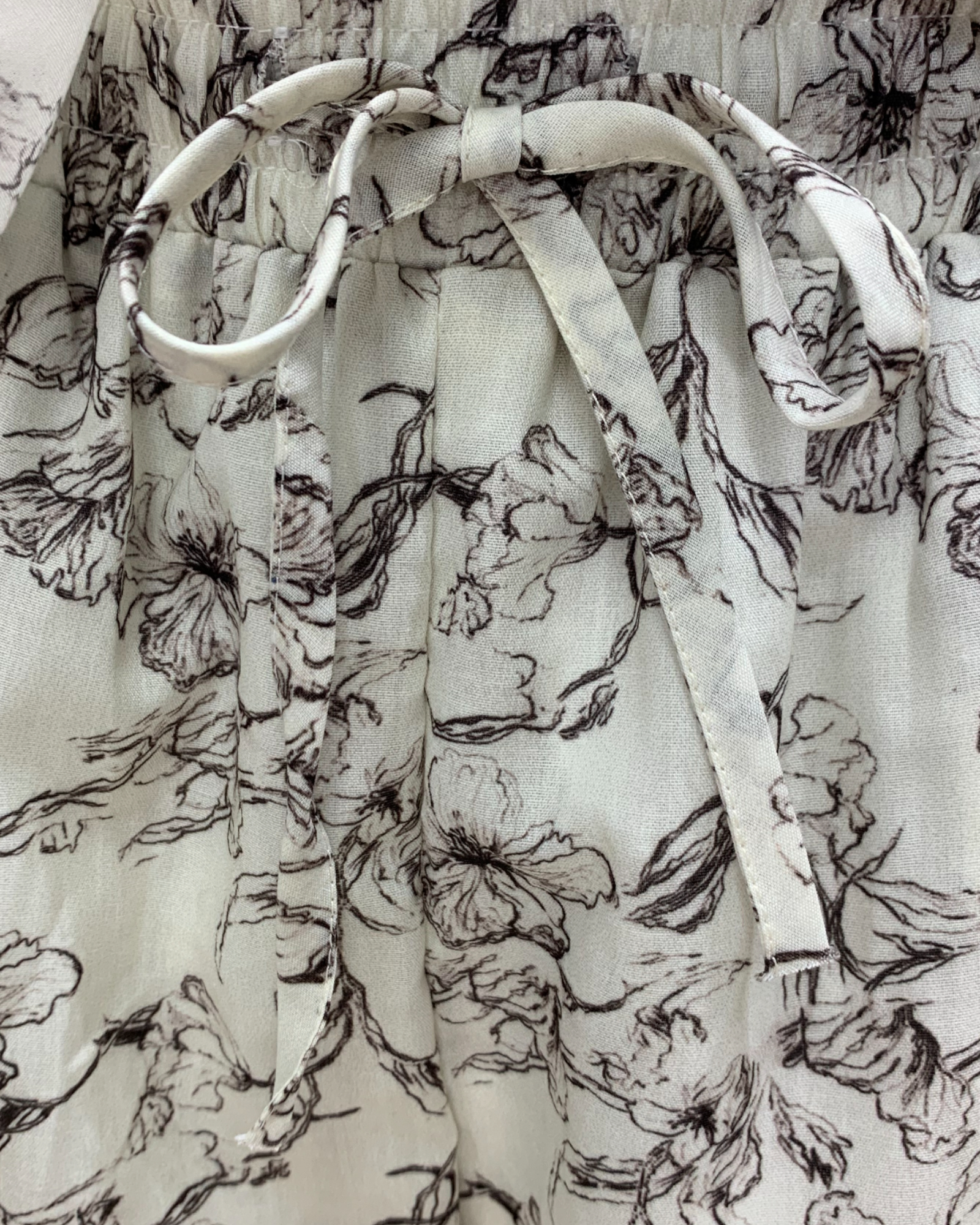 Elegant Sketch Print Button-Down Two-Piece Set