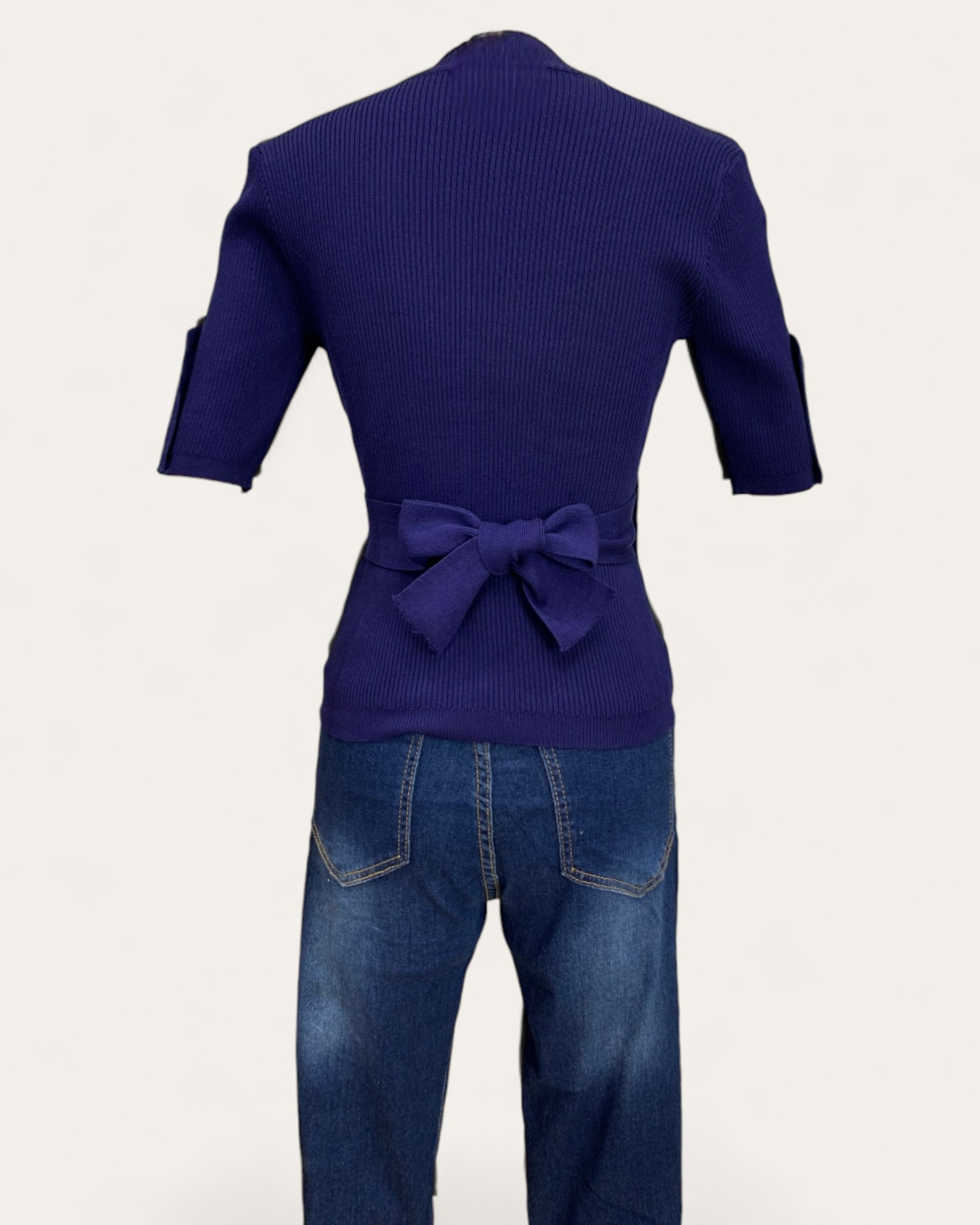 Bow Detail Half-Sleeve Knit Top