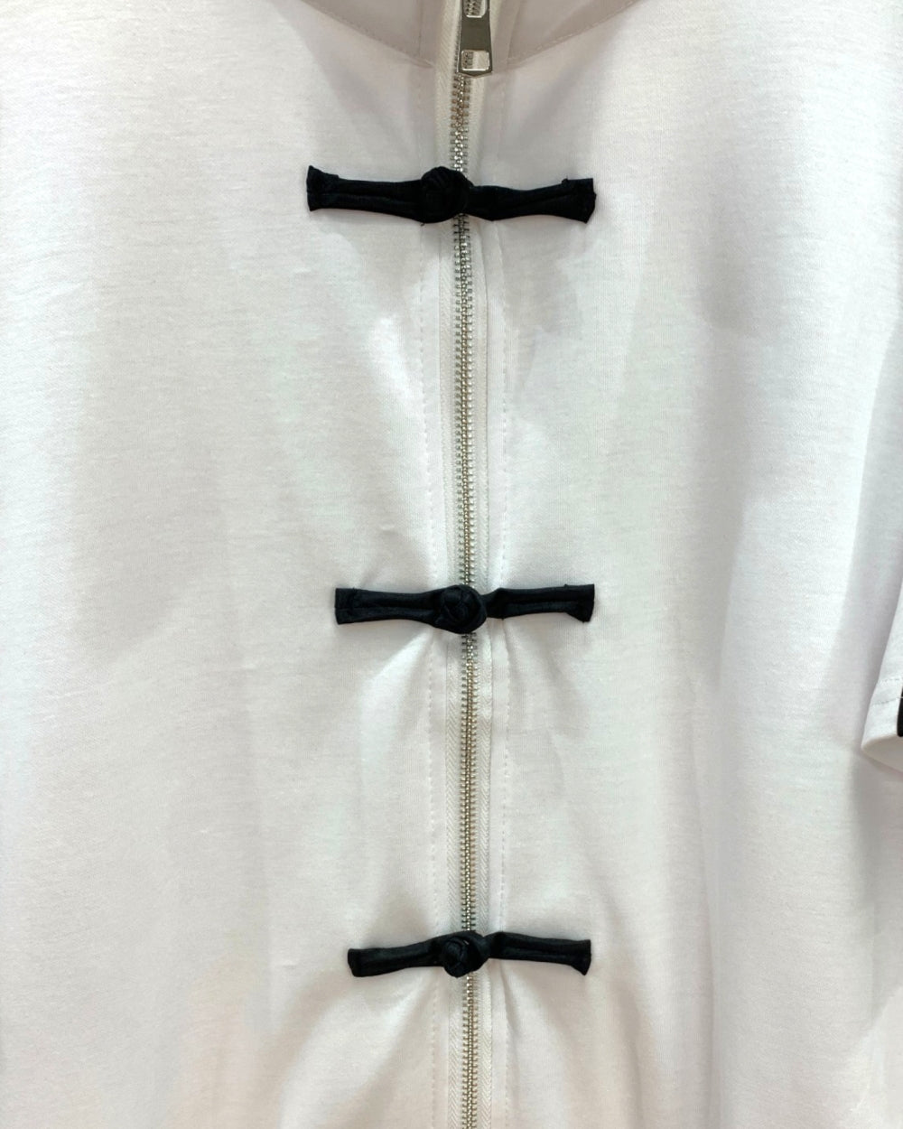 24620_WHITE