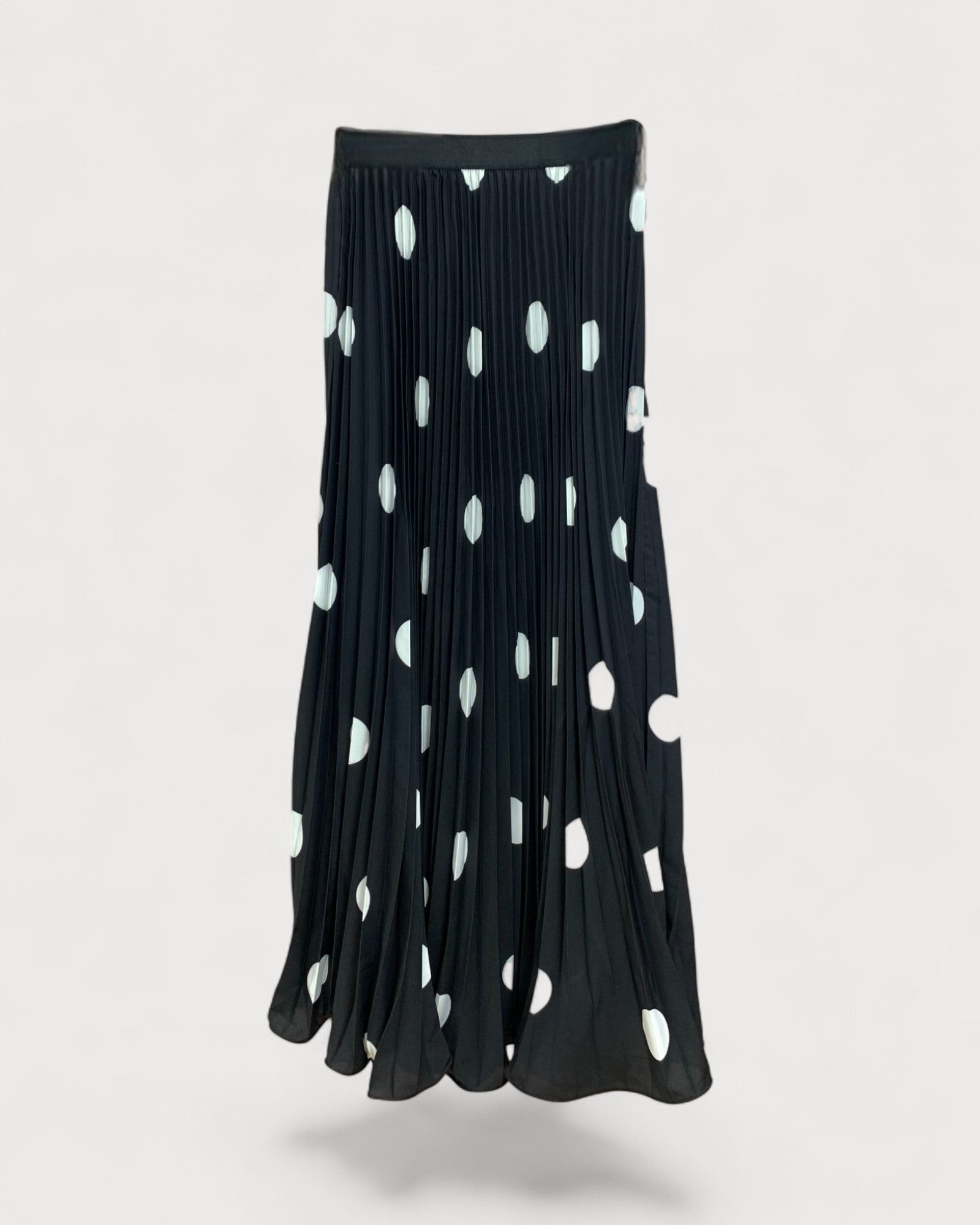 Polka Dot Pleated Maxi Skirt