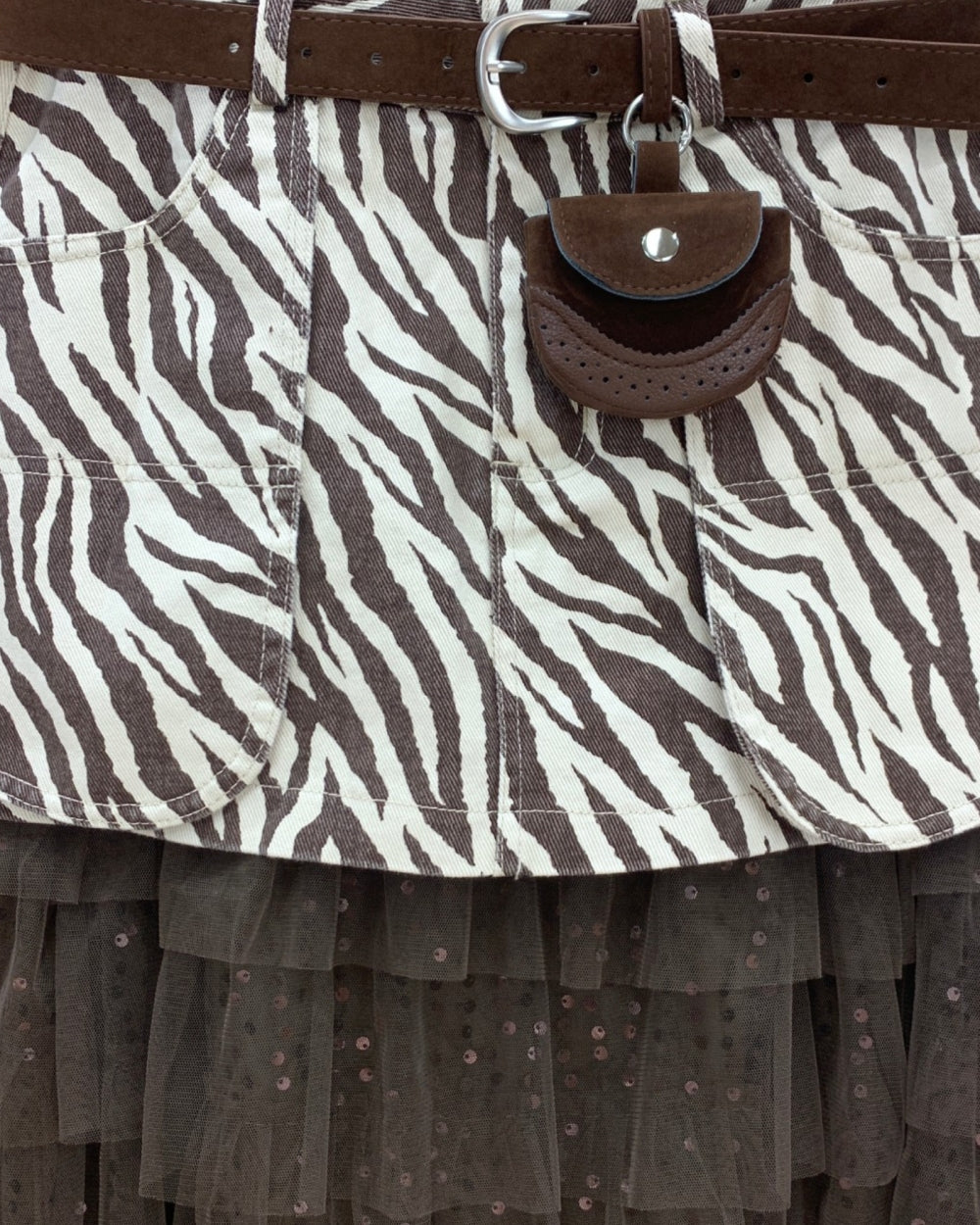 25239_BROWN