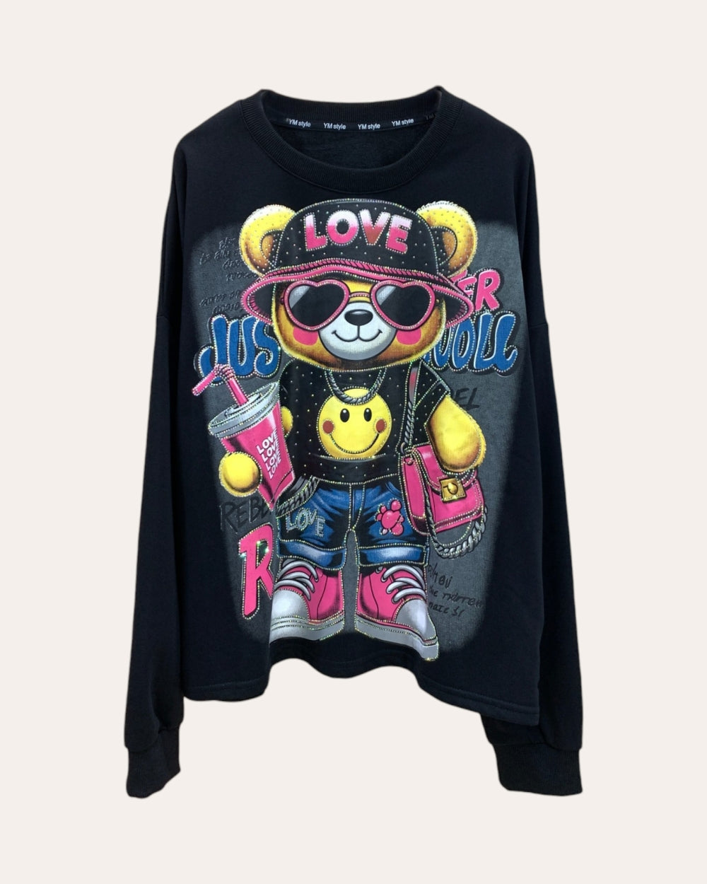 Bear Graphic Oversized Sweatshirt - Zilvina