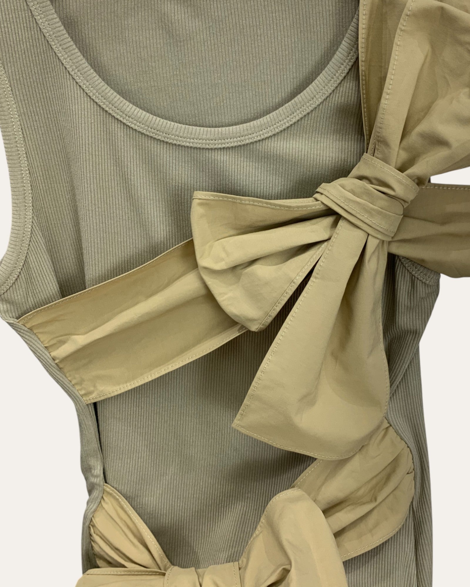 Bow Accent Tank Top - Zilvina