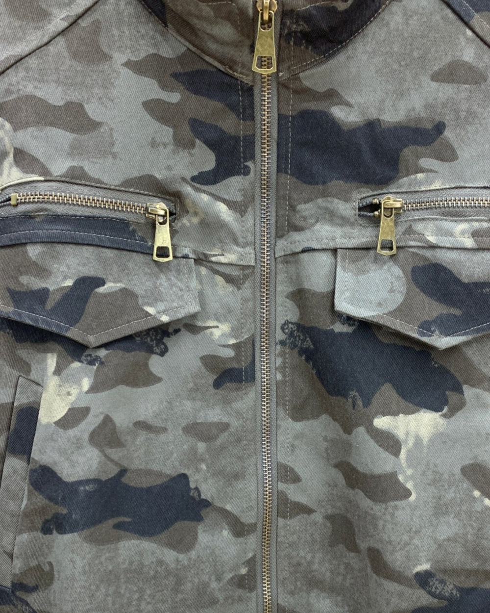 Camo Utility Zip Jacket - Zilvina