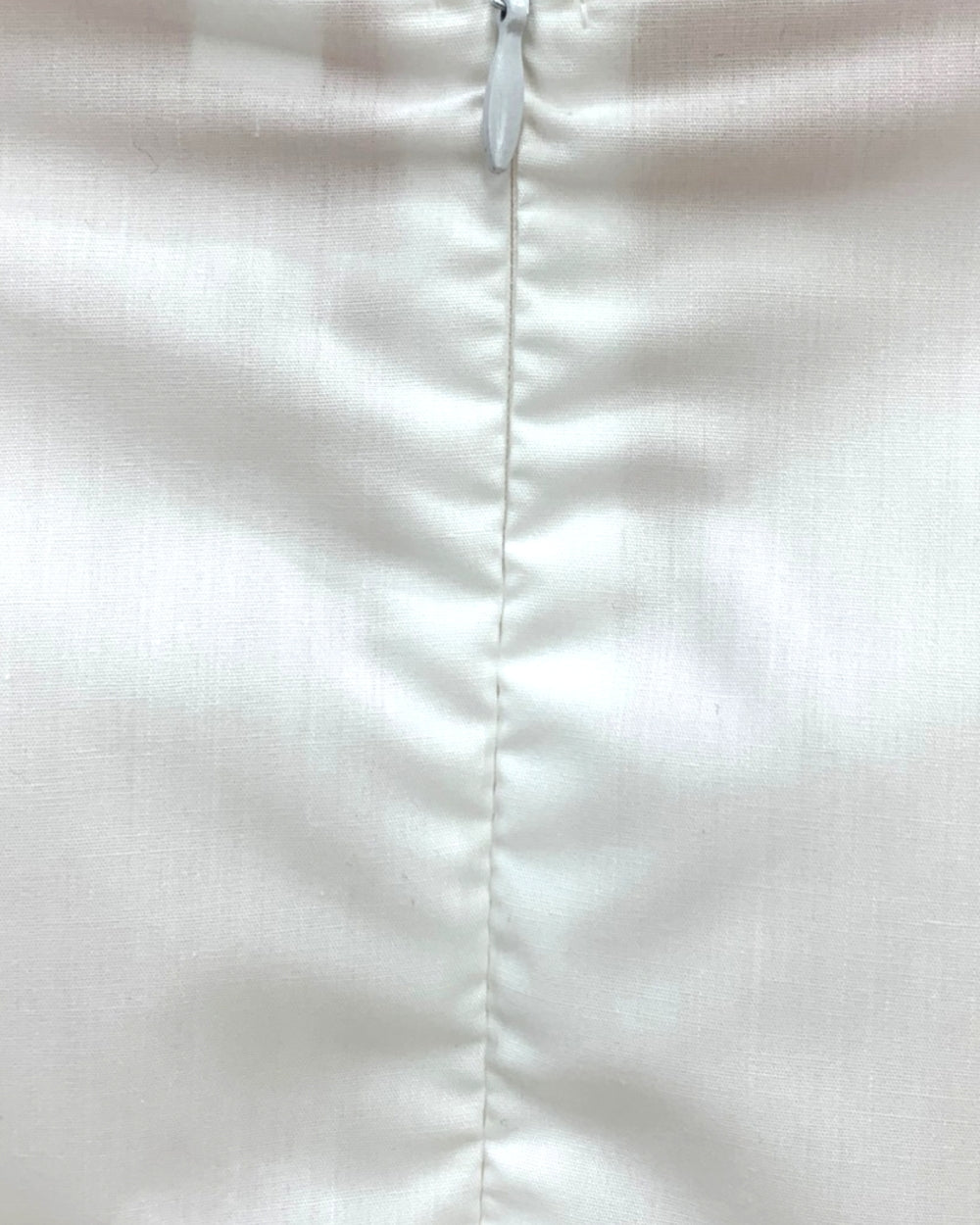 24700_WHITE