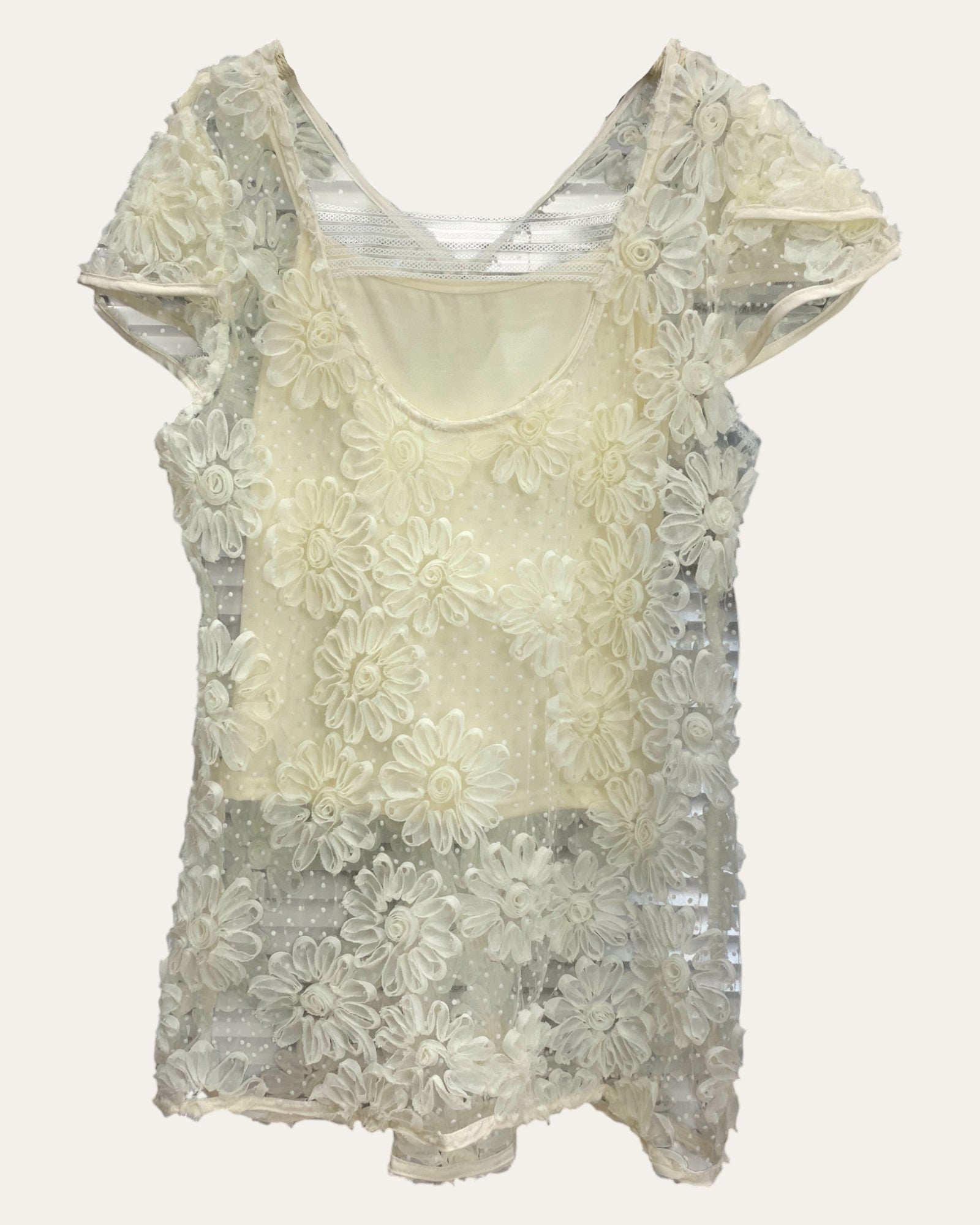 Elegant Floral Lace Top - Zilvina