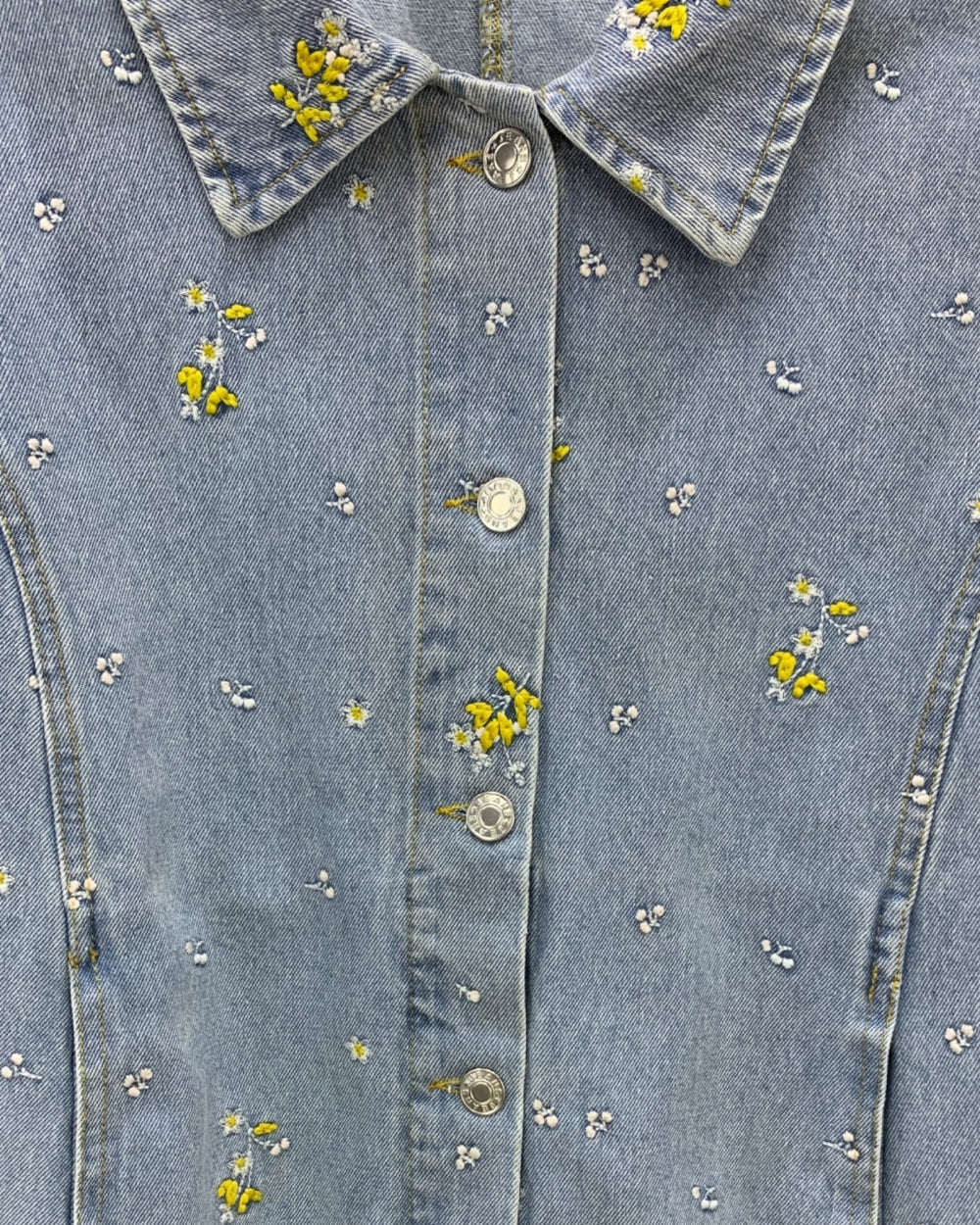 Floral Embroidered Denim Jacket - Zilvina