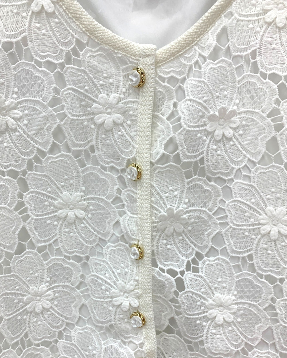 Floral Lace Short Sleeve Cardigan Top - Zilvina