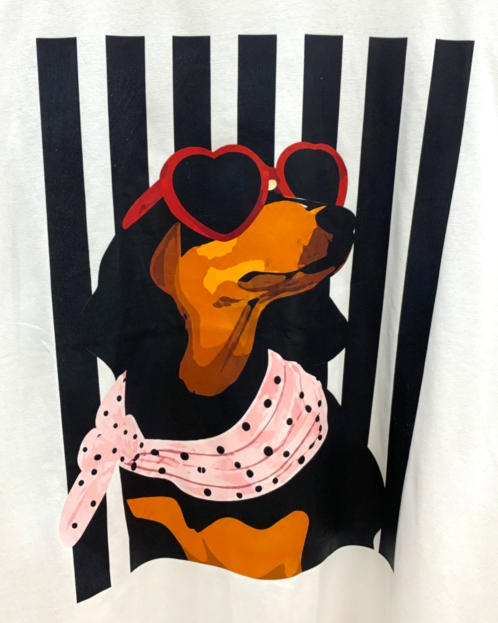 Heart Sunglasses Dachshund Graphic Tee - Zilvina