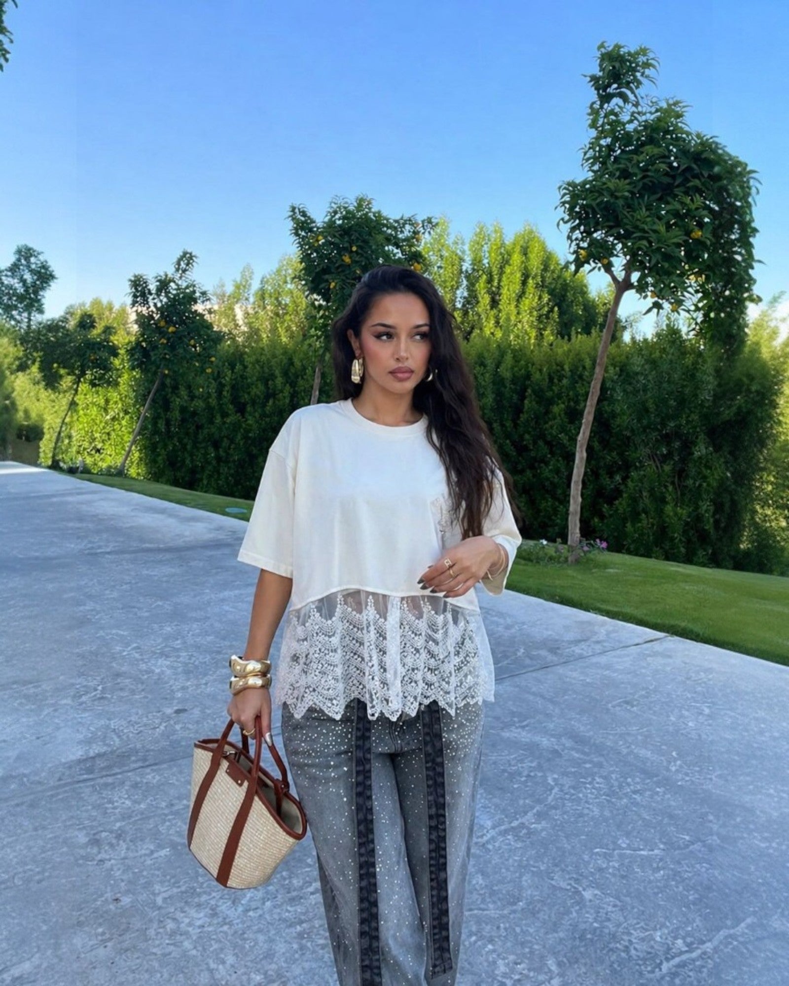 Lace Hem T-Shirt - Zilvina