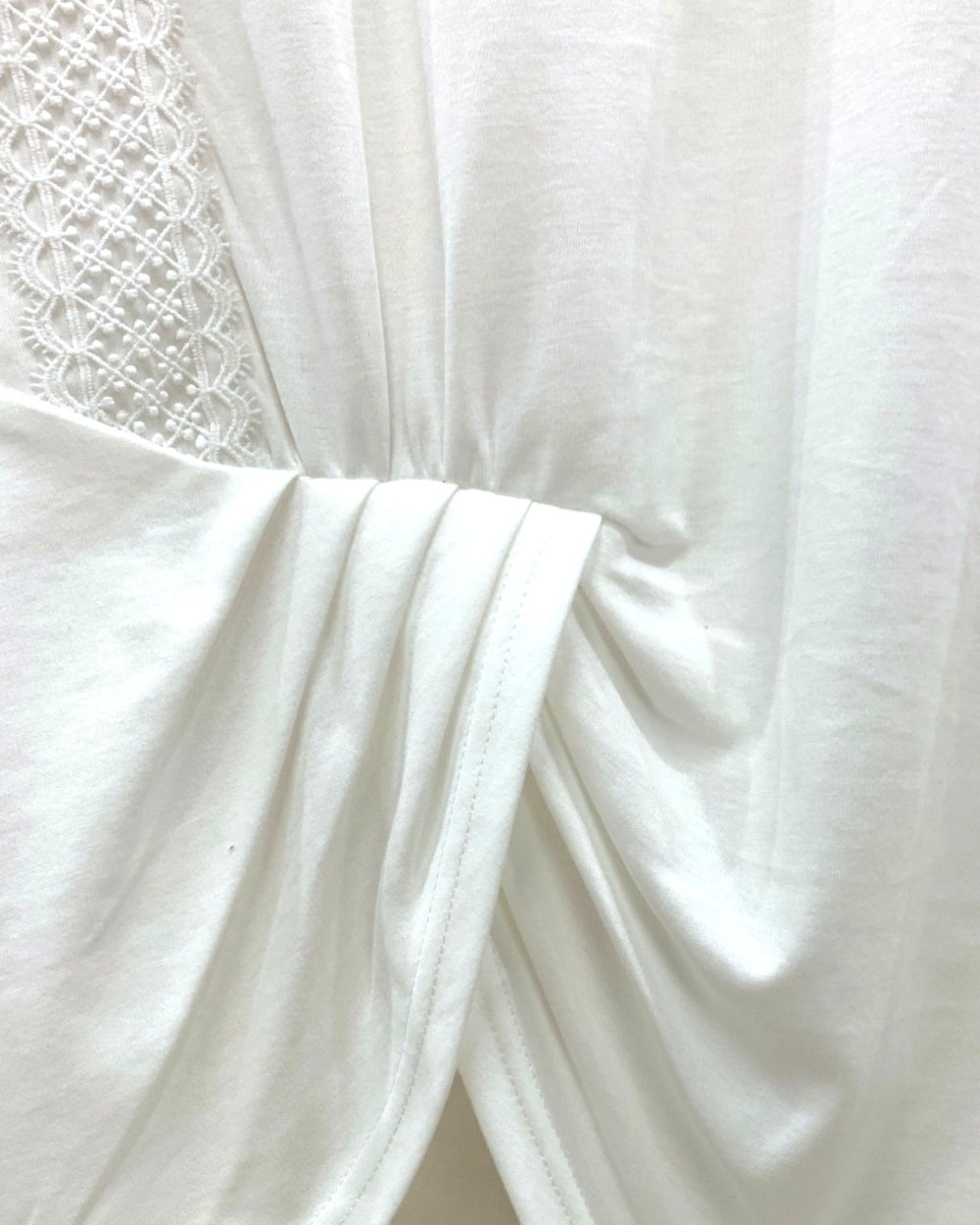 Lace Panel Twist Hem Tee - Zilvina
