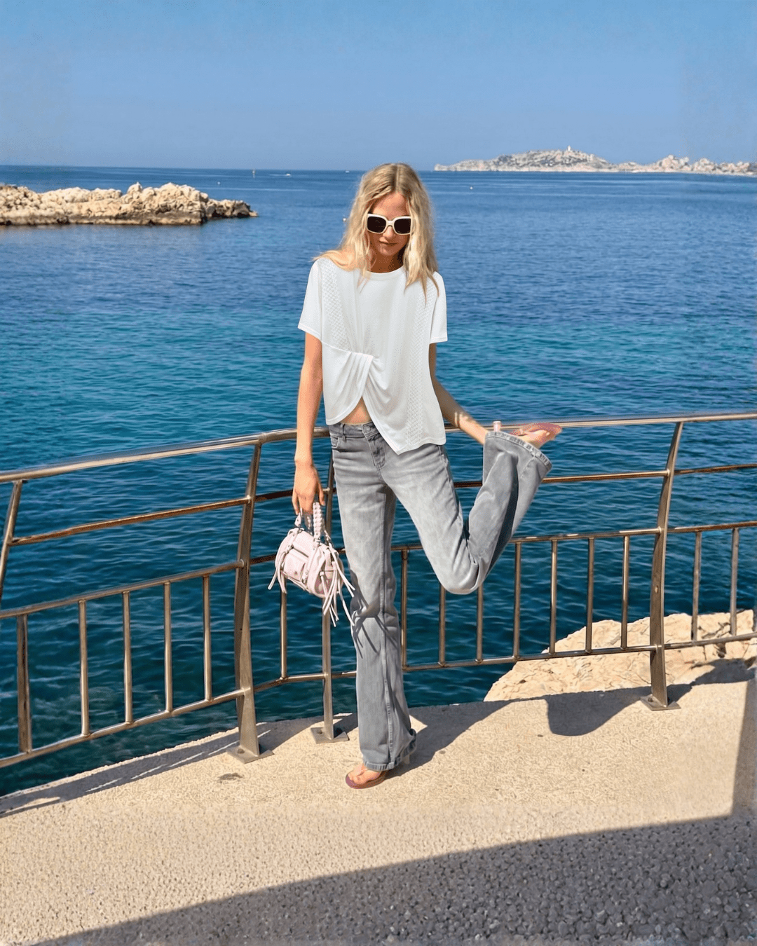 Lace Panel Twist Hem Tee - Zilvina