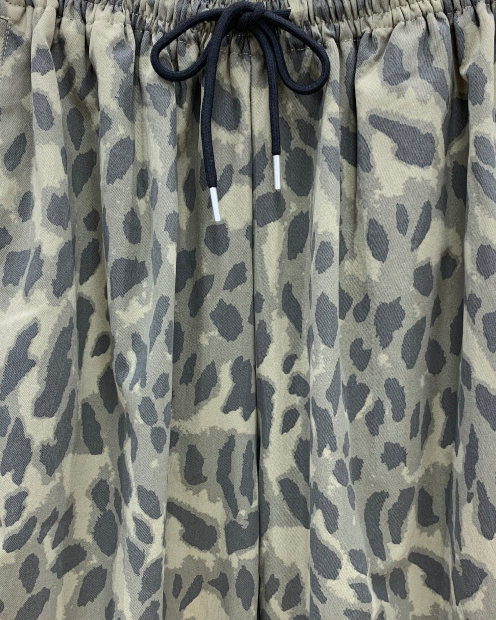 Leopard Print Wide Leg Pants - Zilvina
