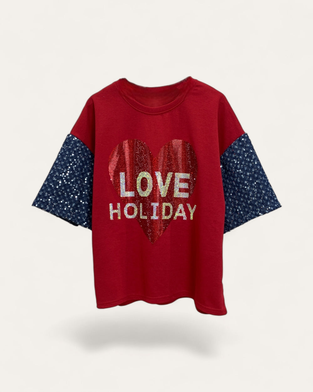 “LOVE HOLIDAY” Sequin Heart Tee - Zilvina