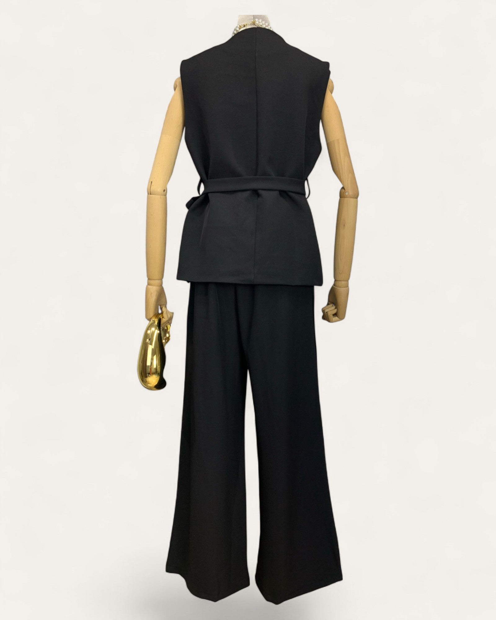 Chic Sleeveless Belted Suit Set