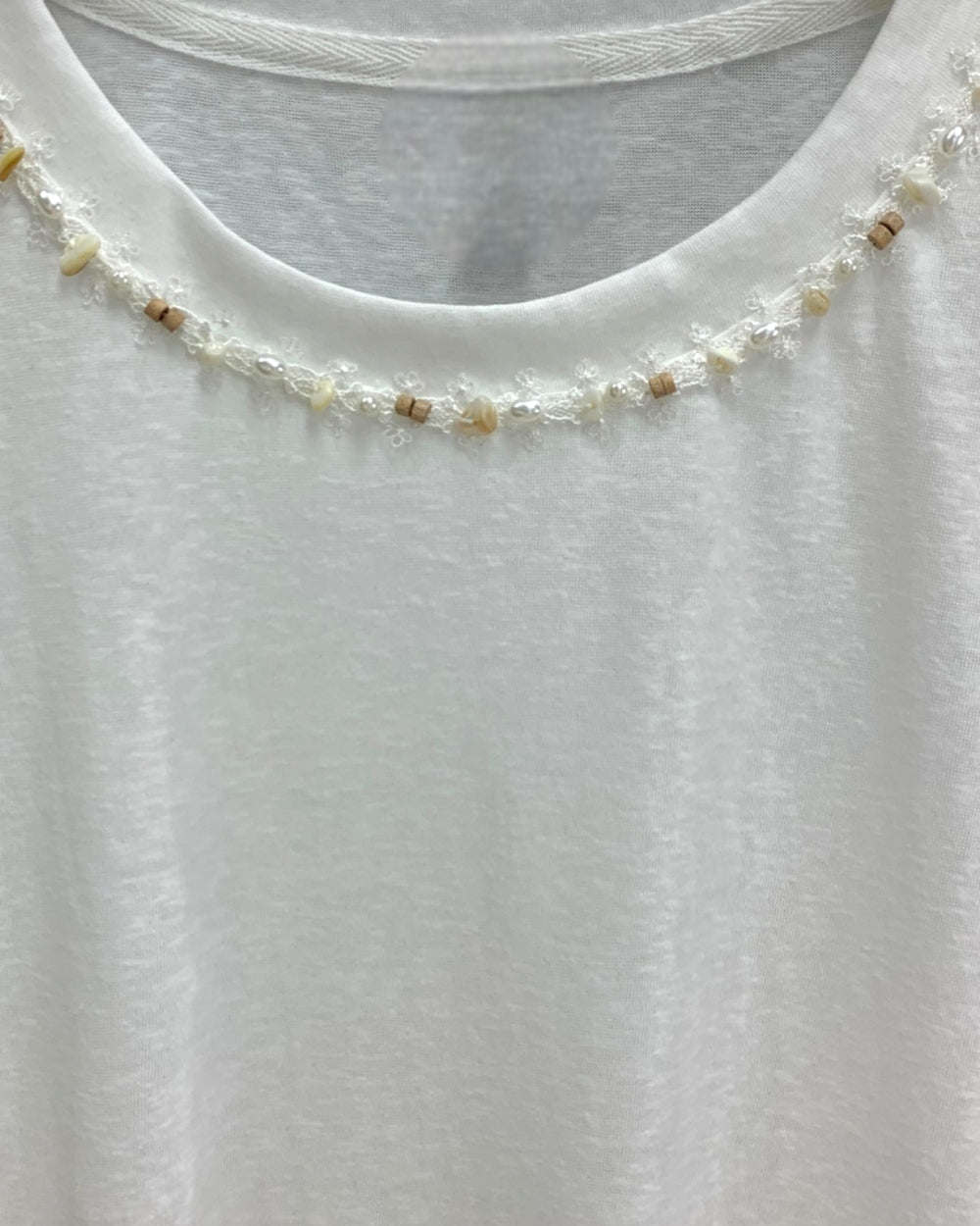 Pearl Trim Lace Hem Tee - Zilvina