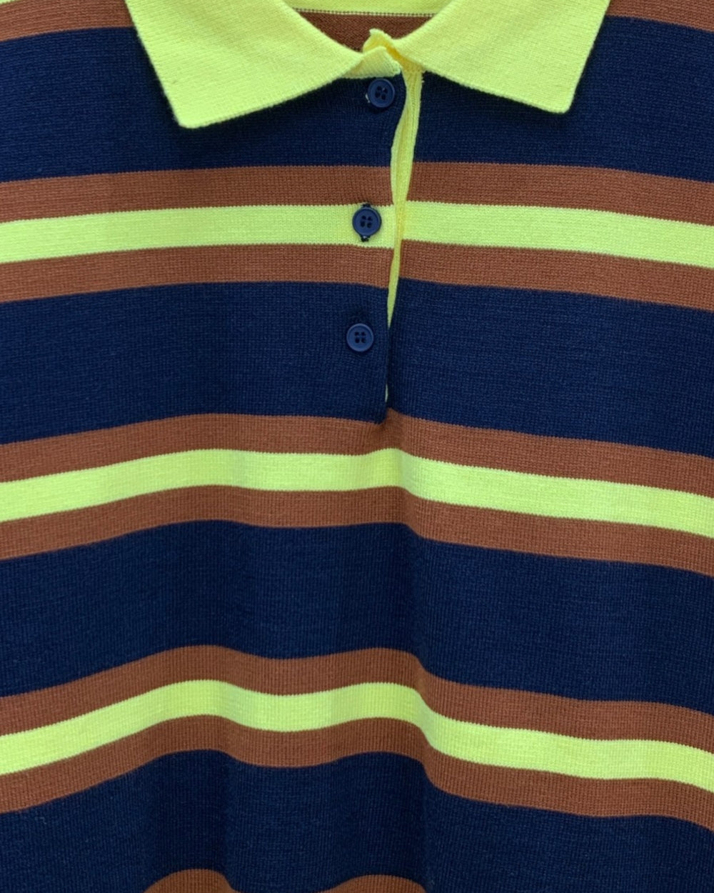 Retro Stripe Polo Knit Top - Zilvina