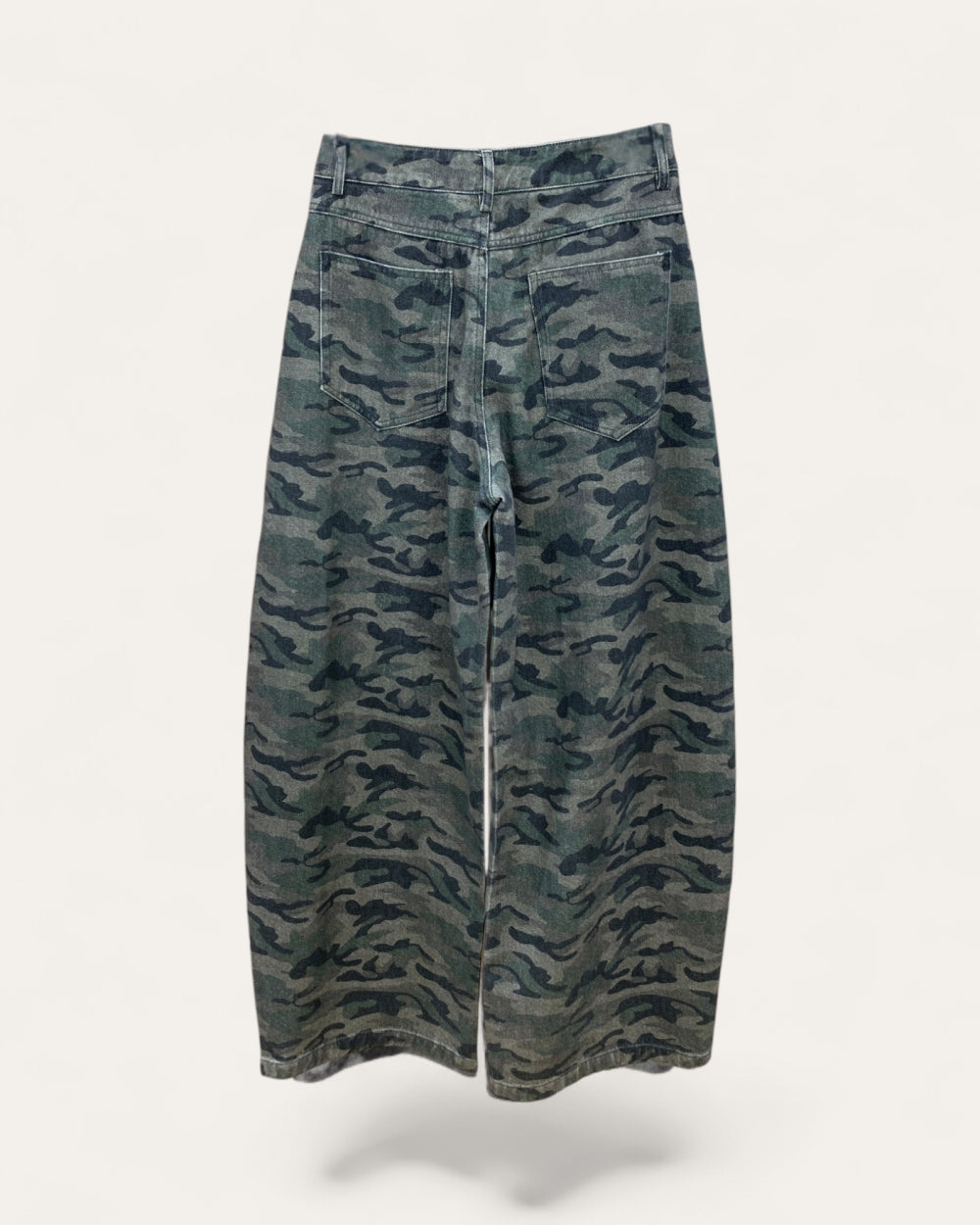 Shadow Camo Wide-Leg Jeans - Zilvina